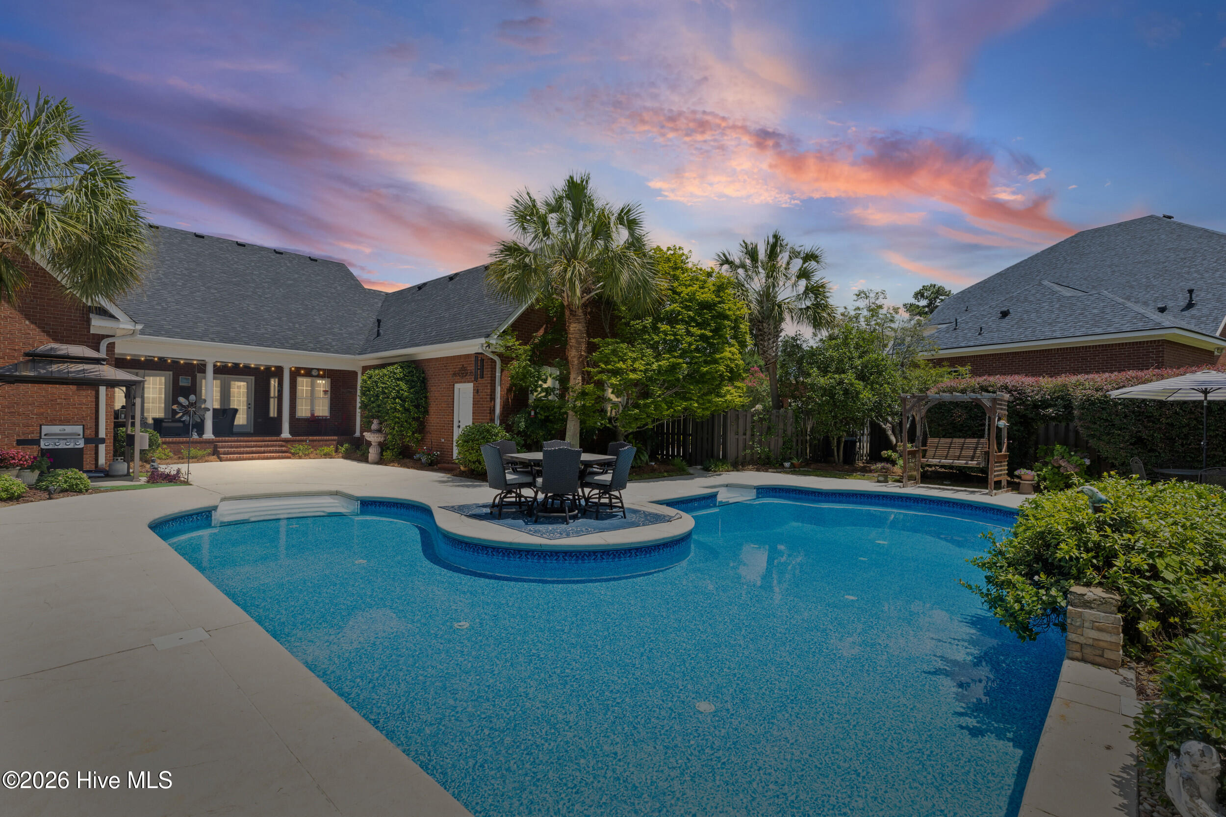 152 Kestwick Drive E