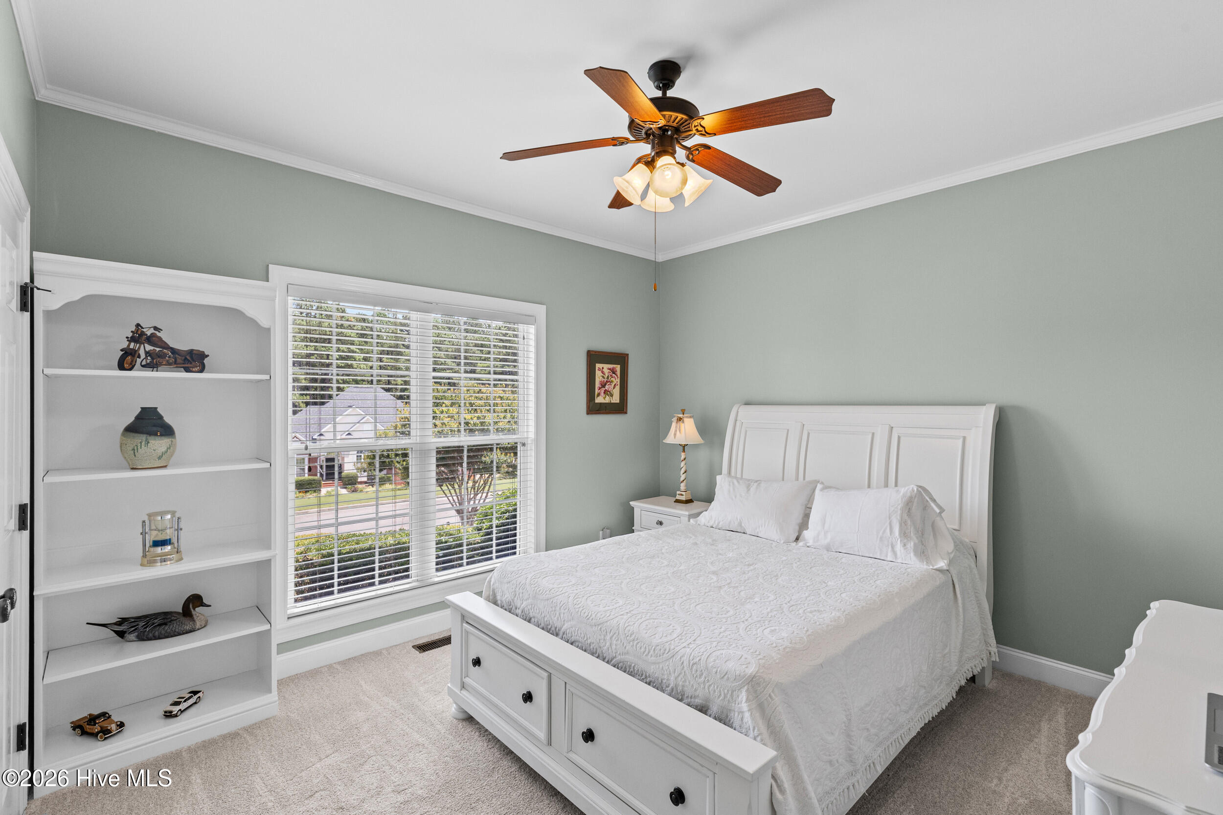 152 Kestwick Drive E