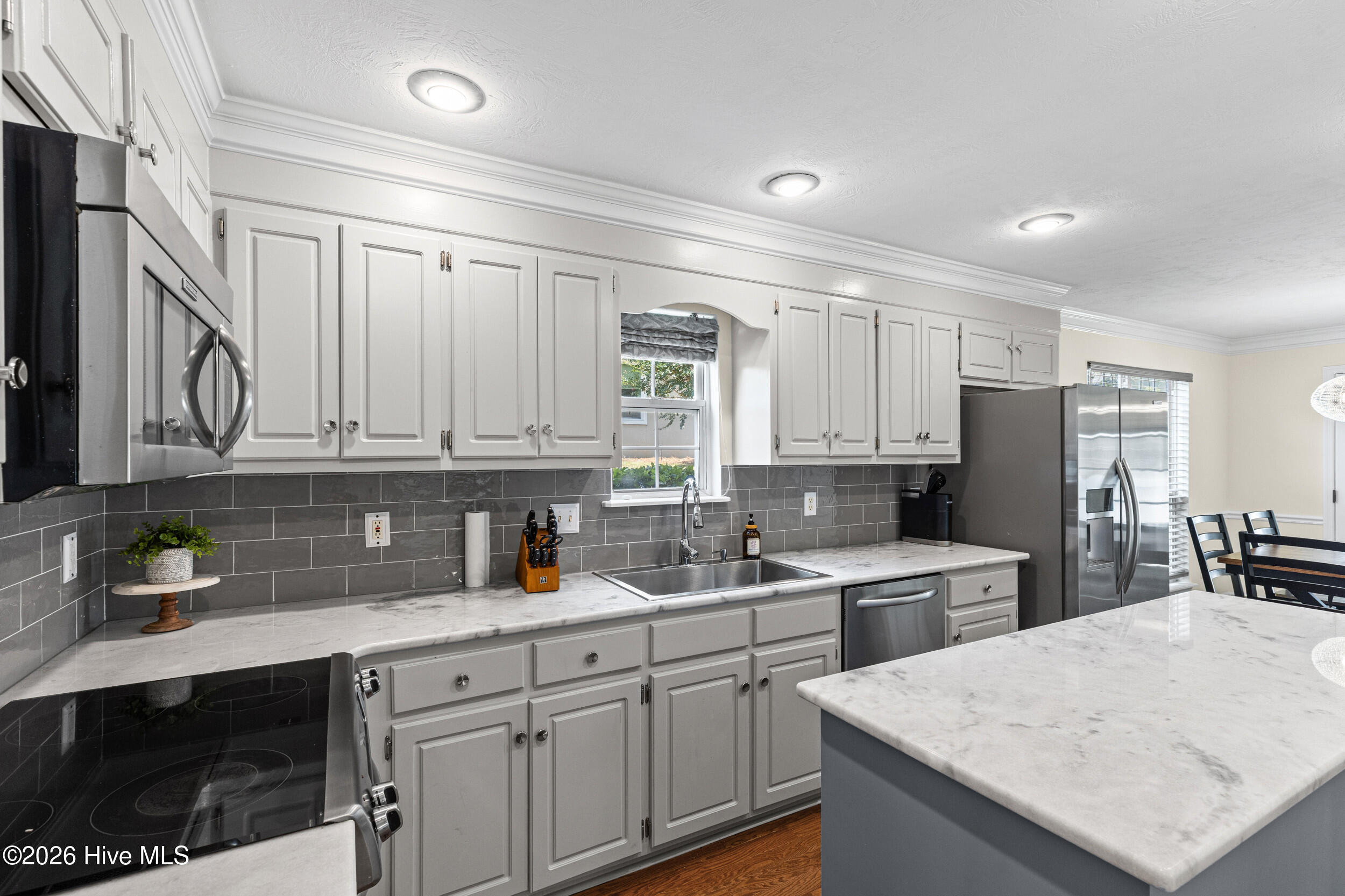 528 Oak Brook Drive