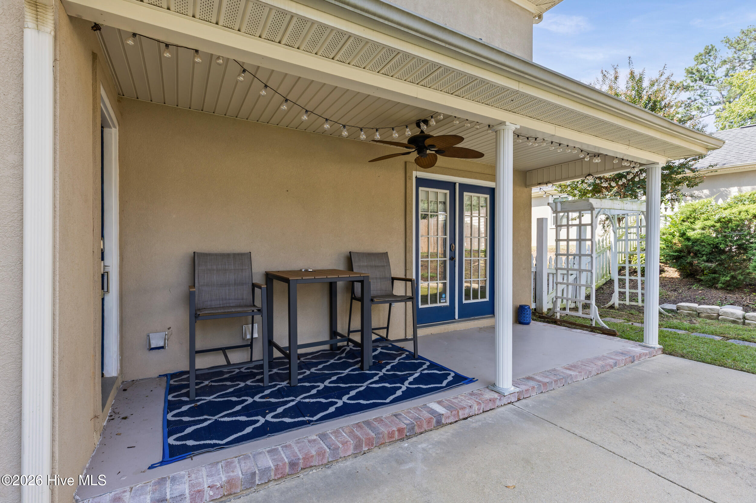 528 Oak Brook Drive
