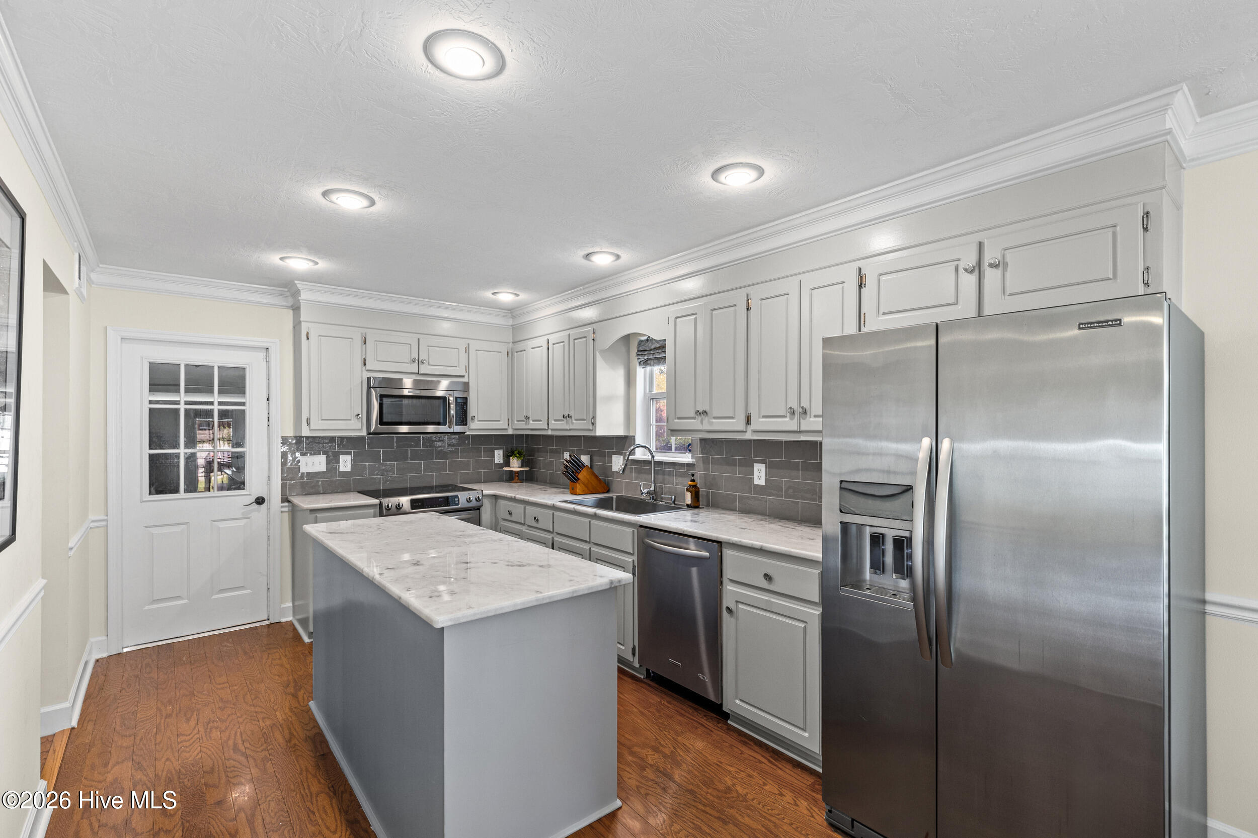 528 Oak Brook Drive