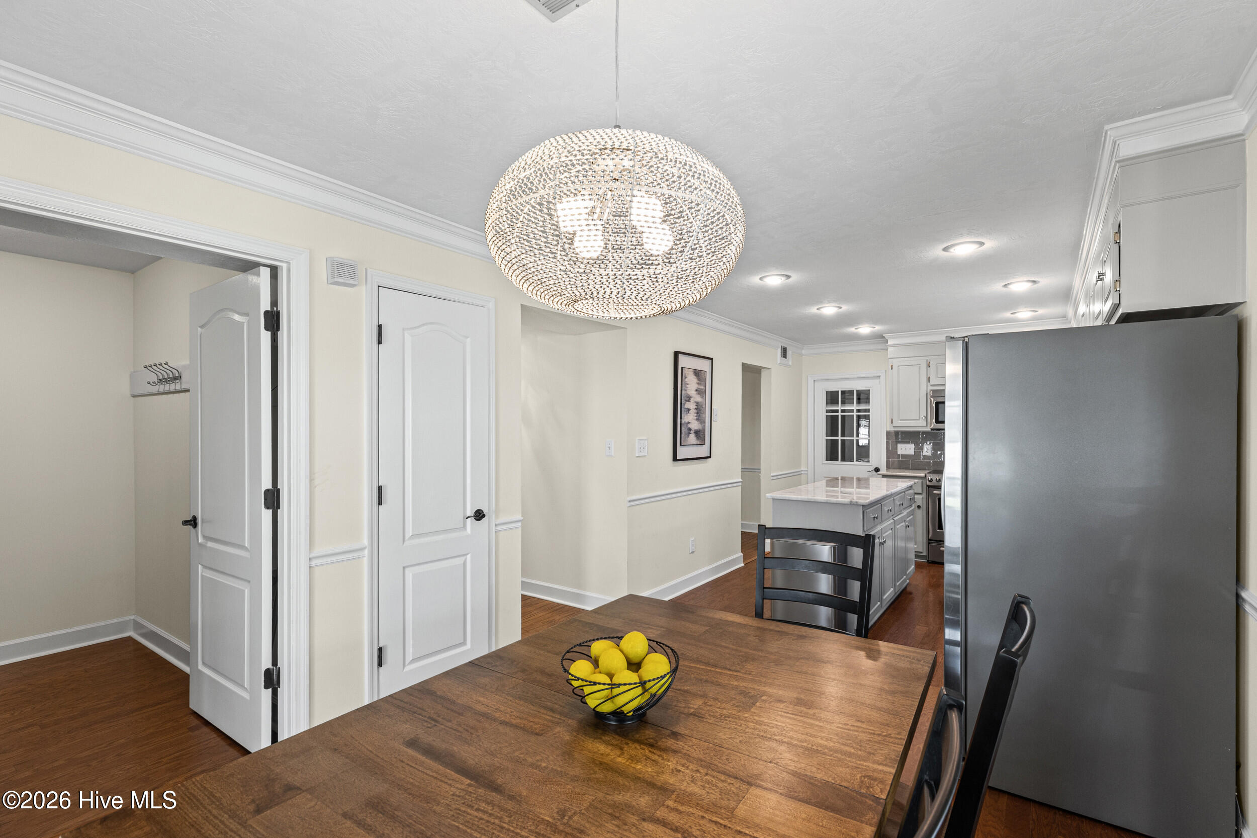 528 Oak Brook Drive