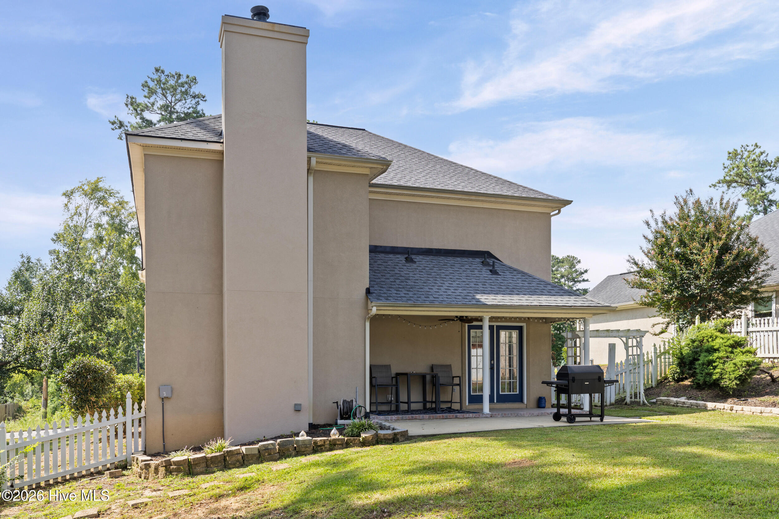 528 Oak Brook Drive
