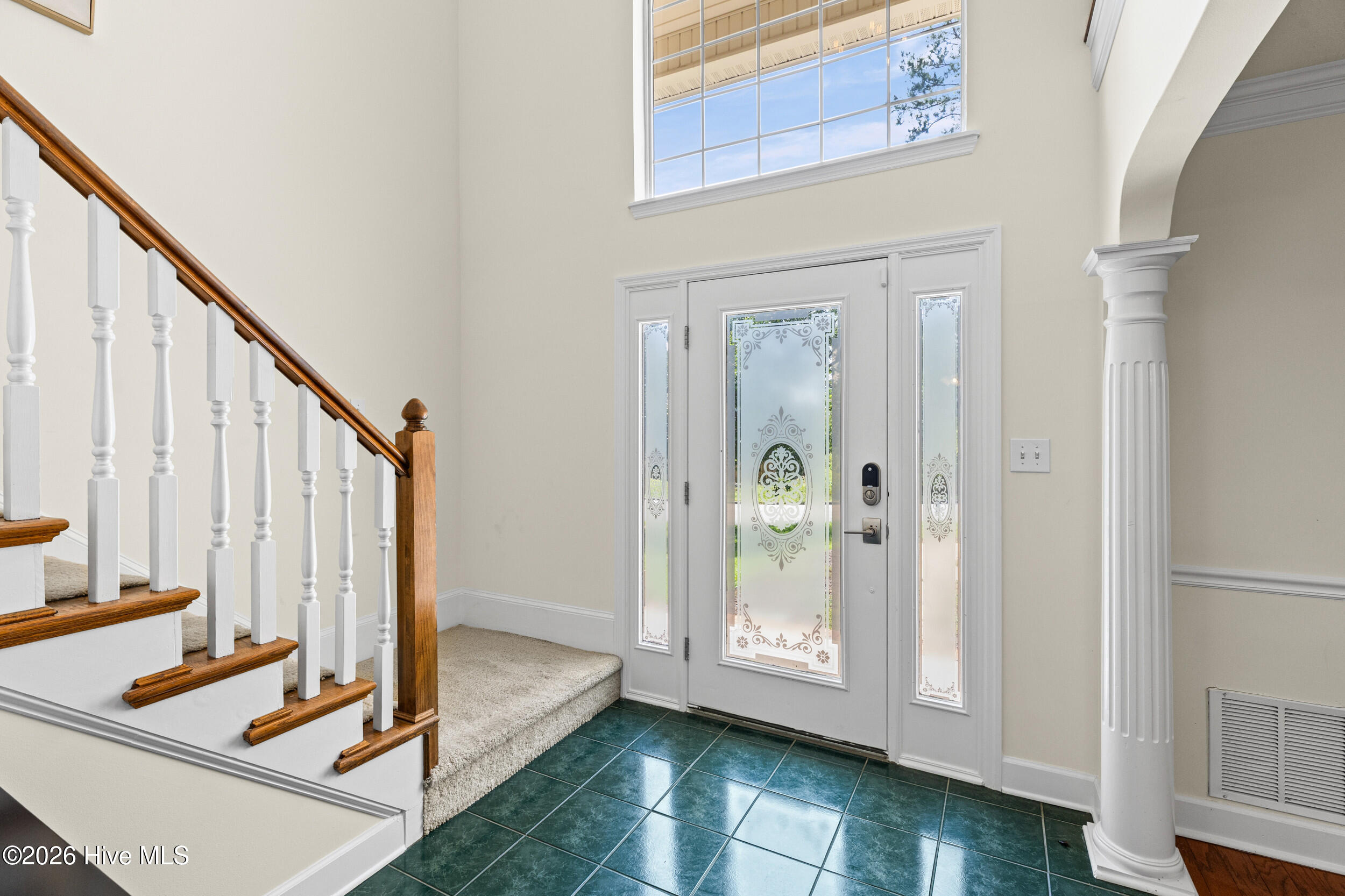 528 Oak Brook Drive