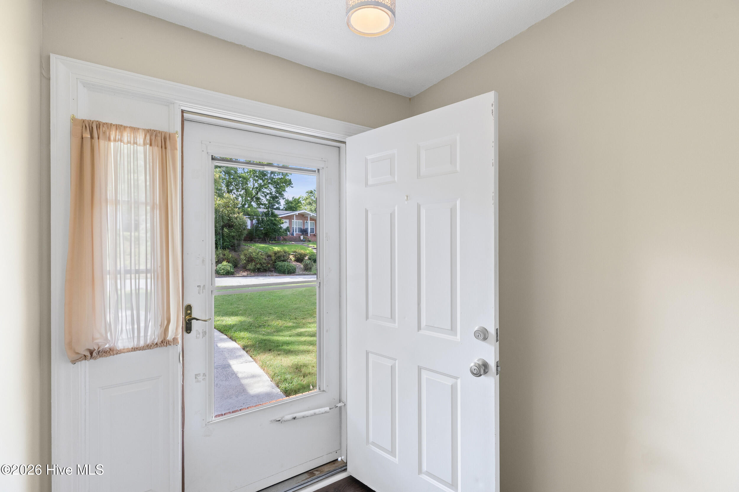 306 E Wynngate Drive