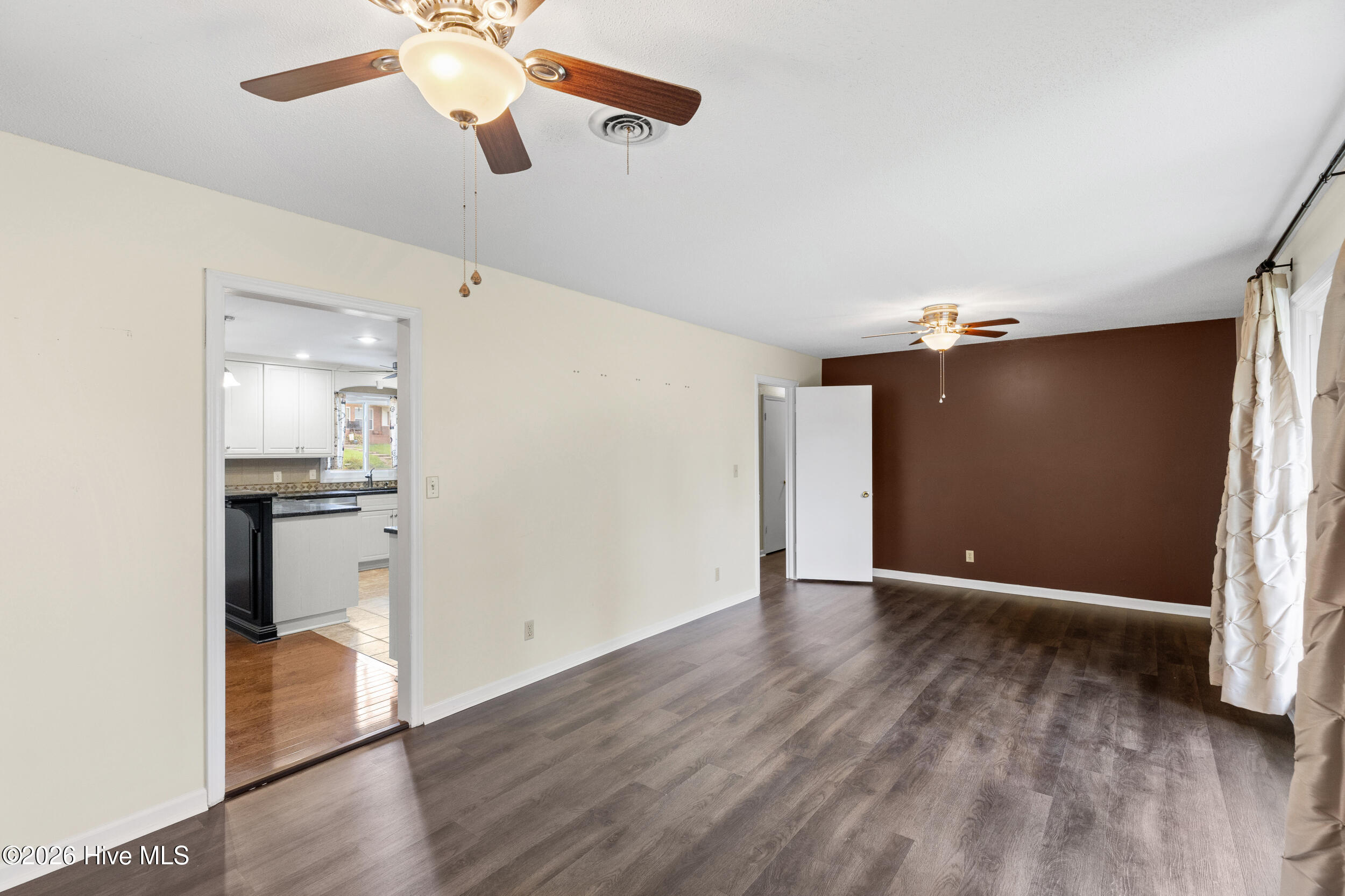 306 E Wynngate Drive