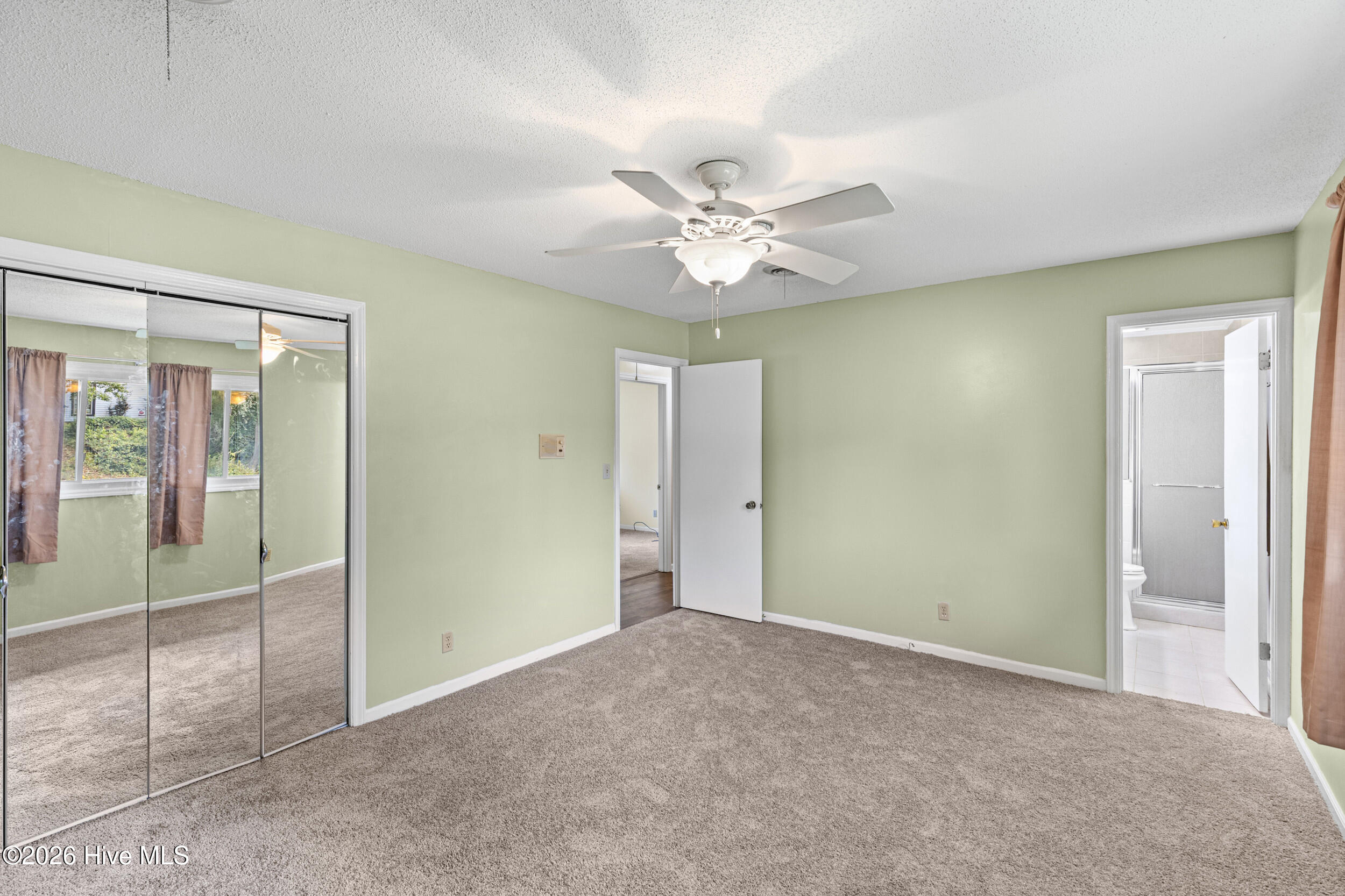 306 E Wynngate Drive