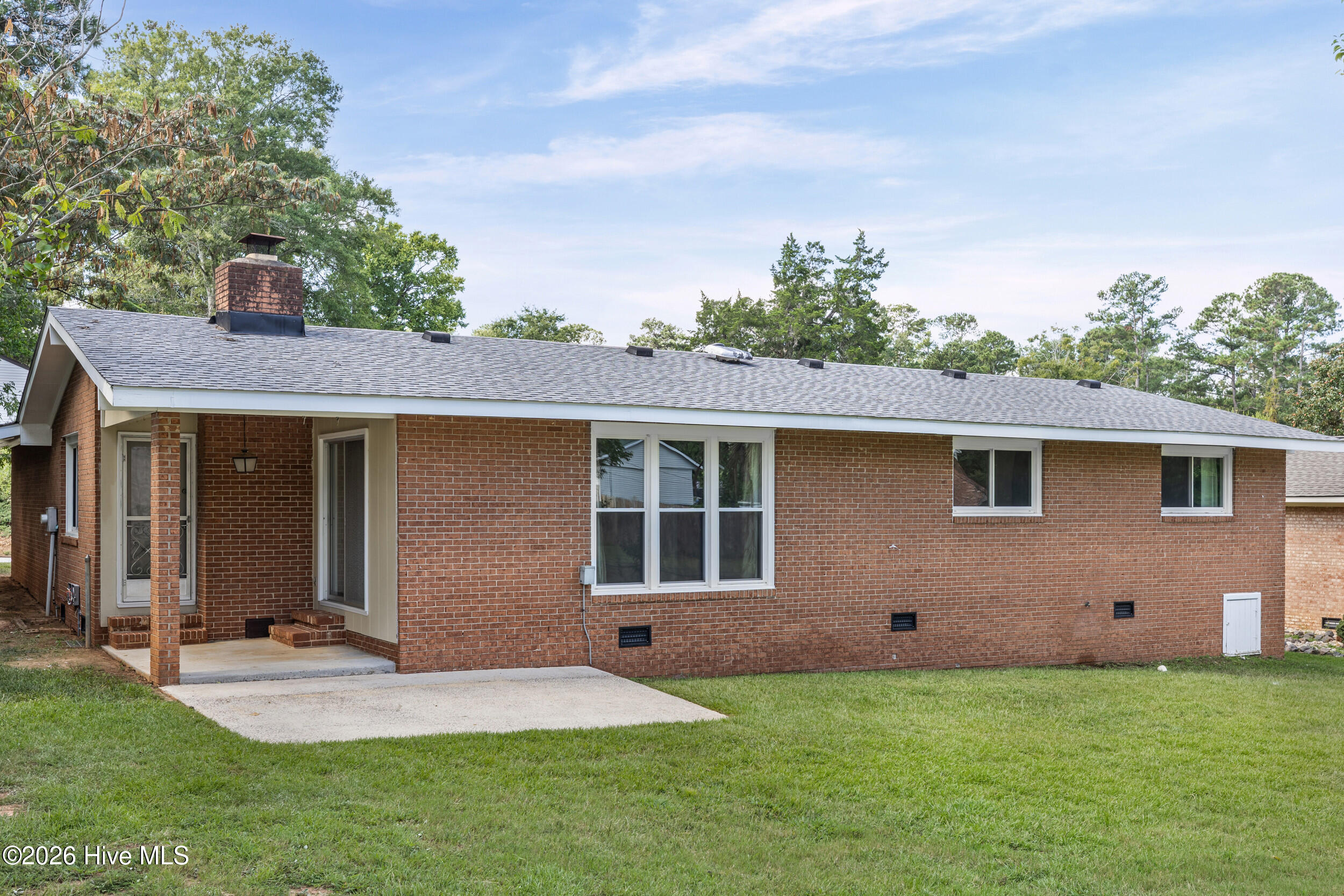 306 E Wynngate Drive
