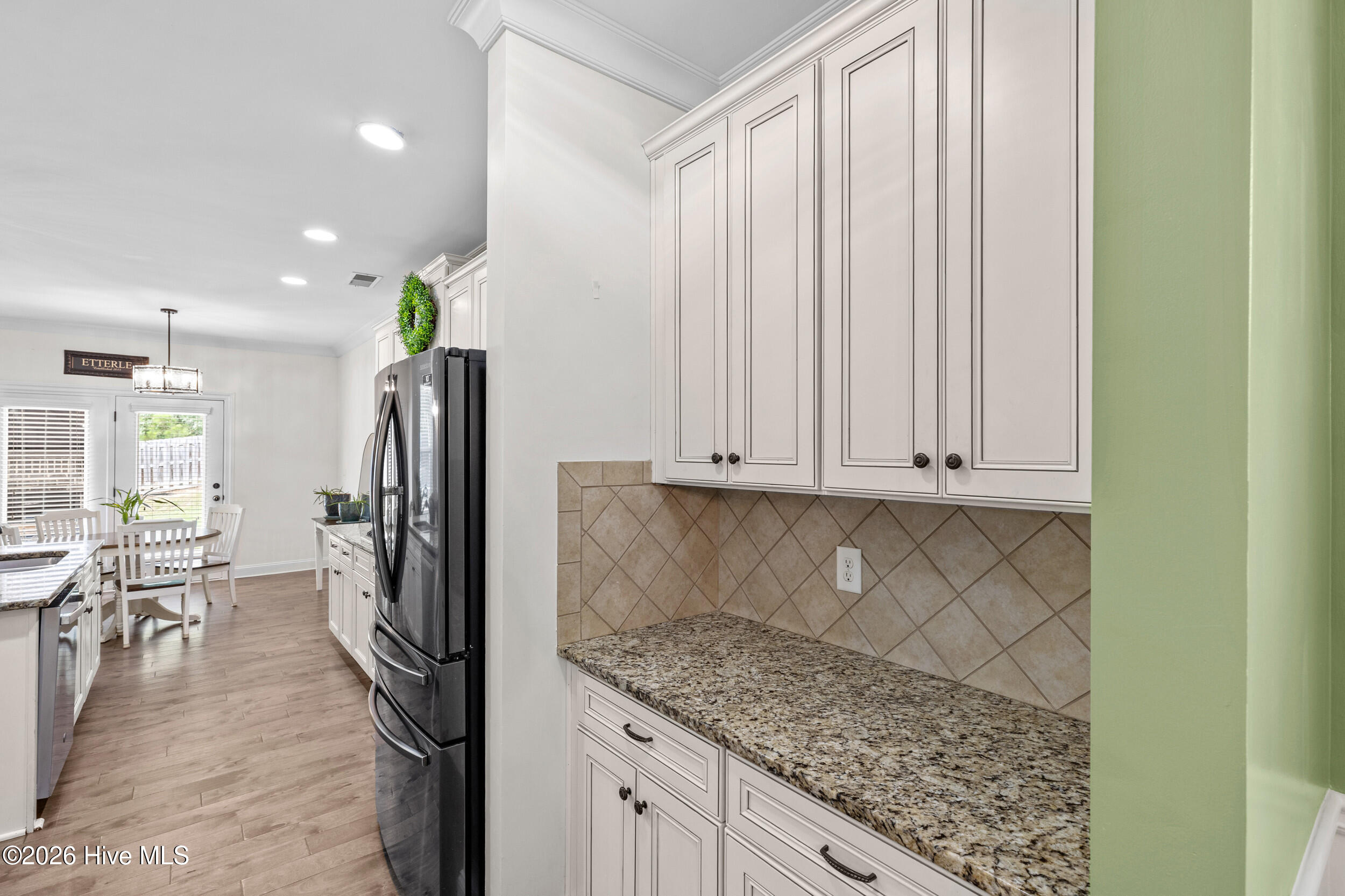 5613 Sunbury Loop