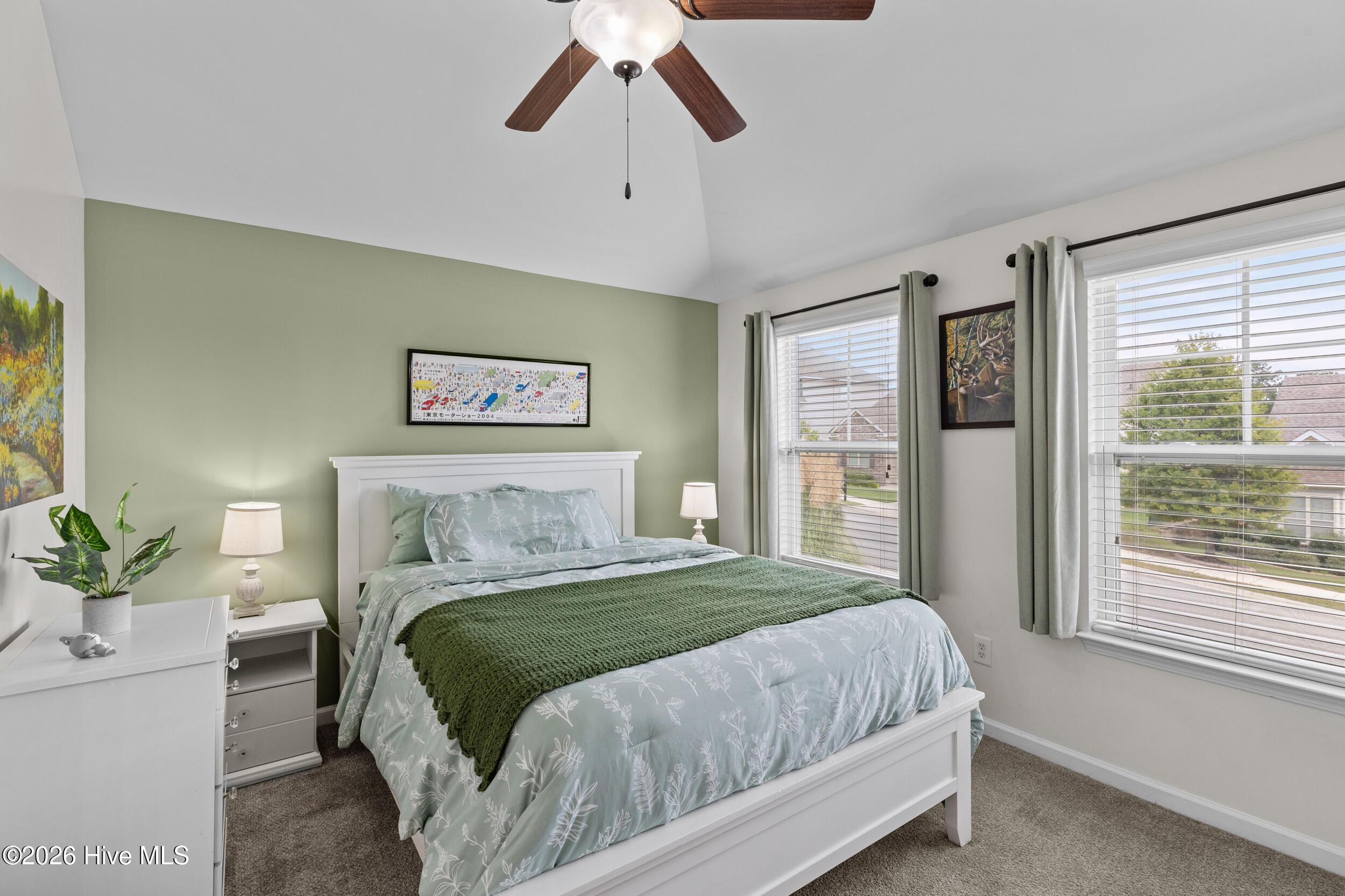 5613 Sunbury Loop