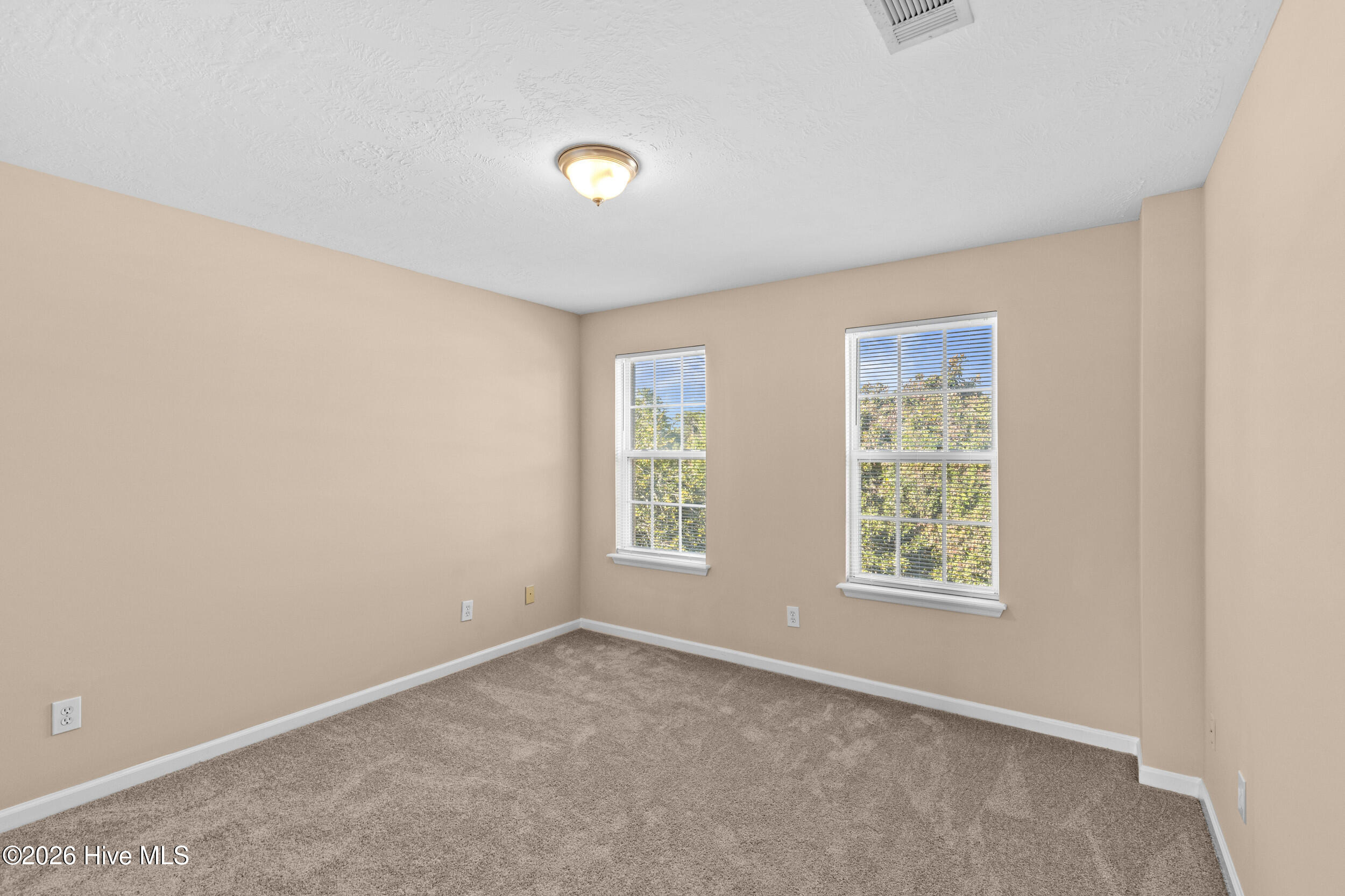 352 Heath Way