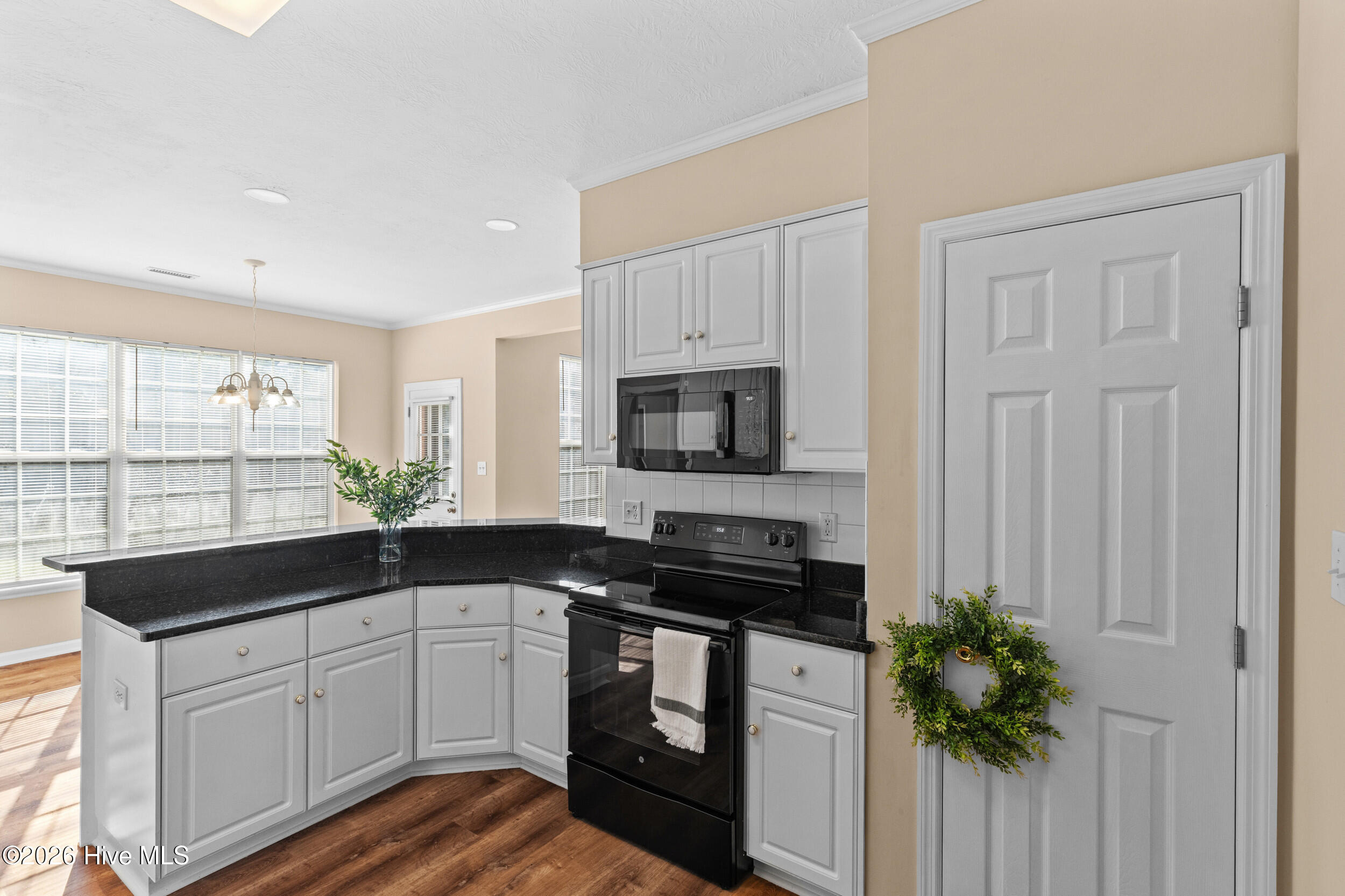 352 Heath Way