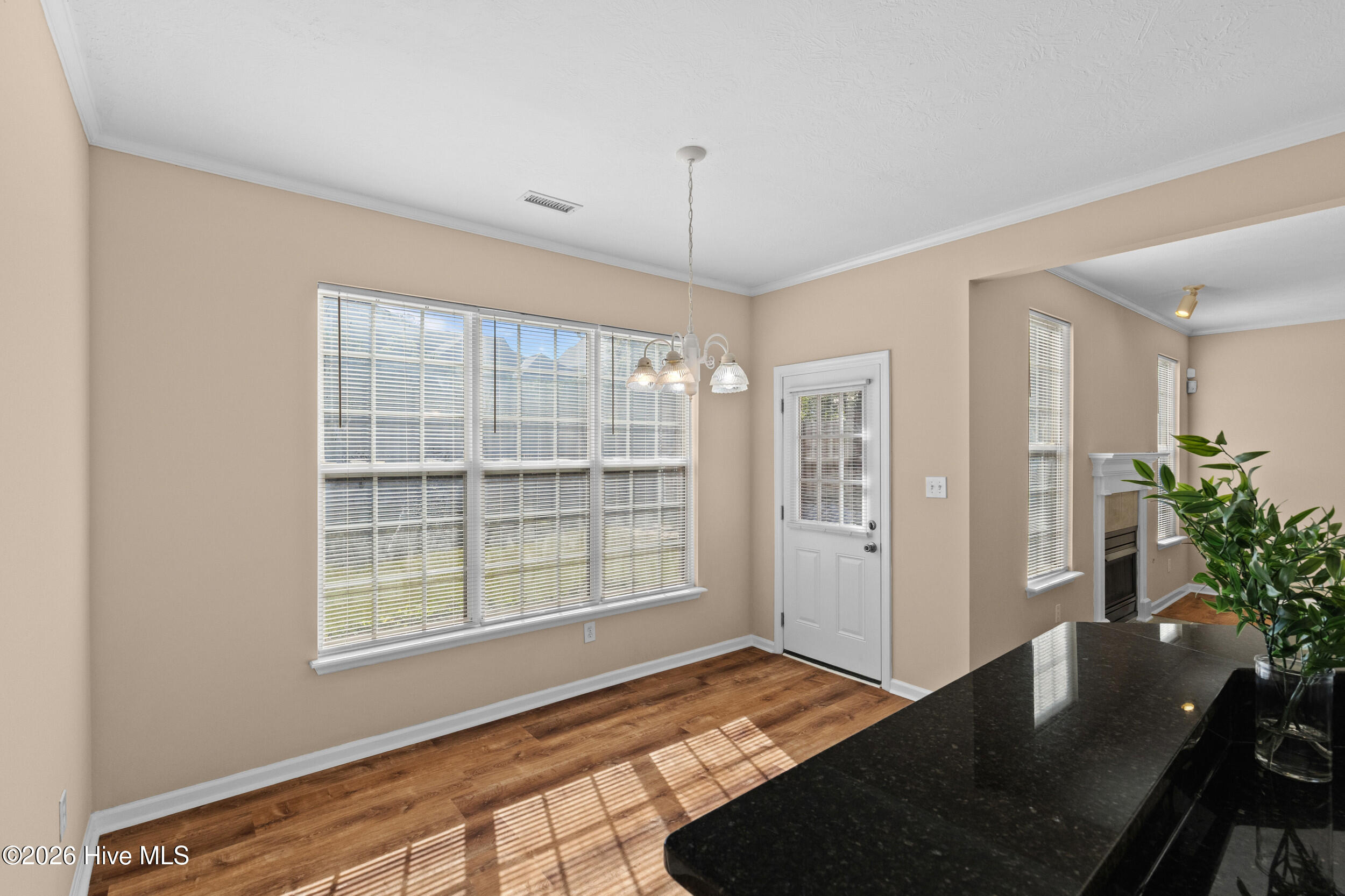 352 Heath Way