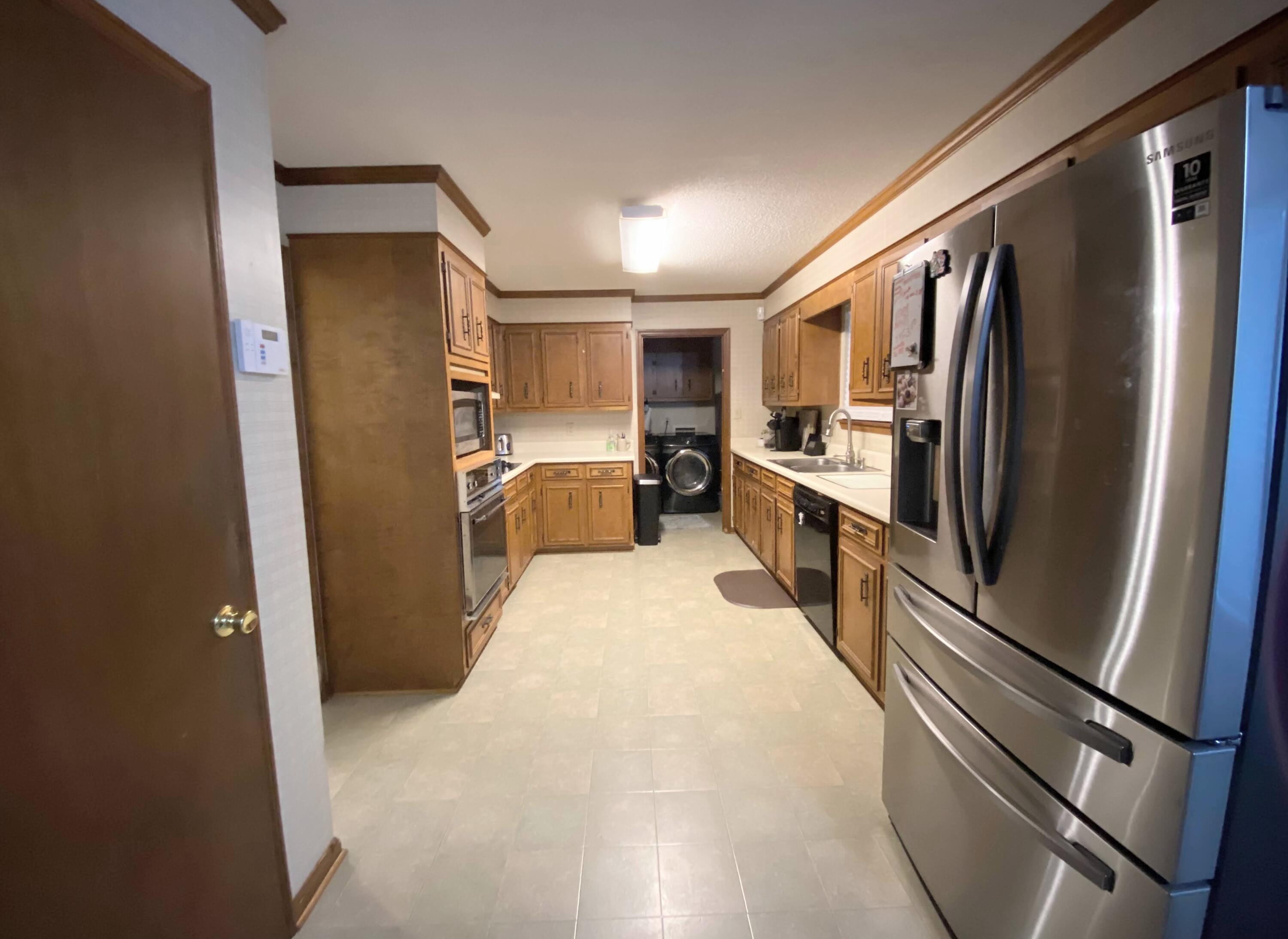 4224 SPRUCE Lane