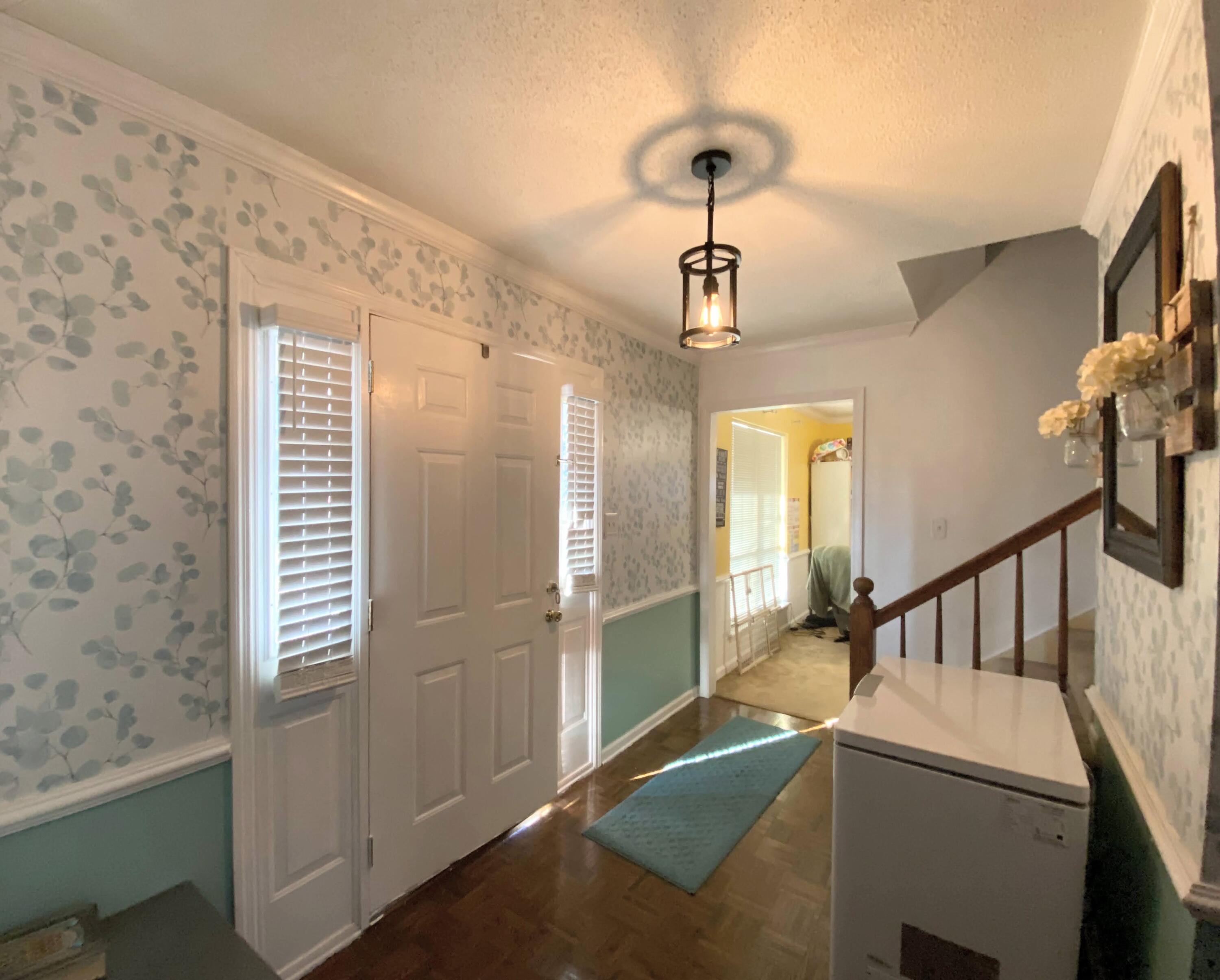 4224 SPRUCE Lane
