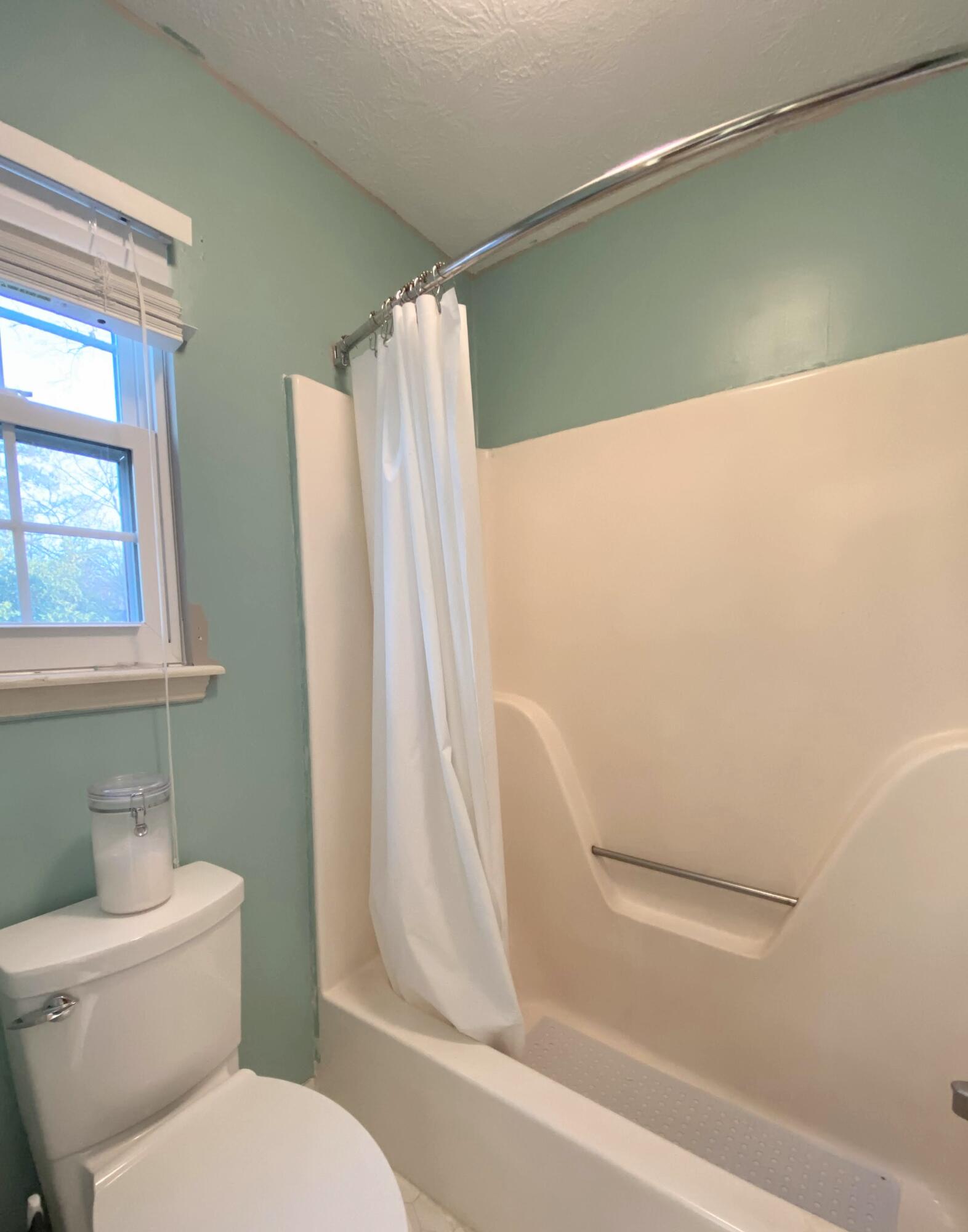 4224 SPRUCE Lane