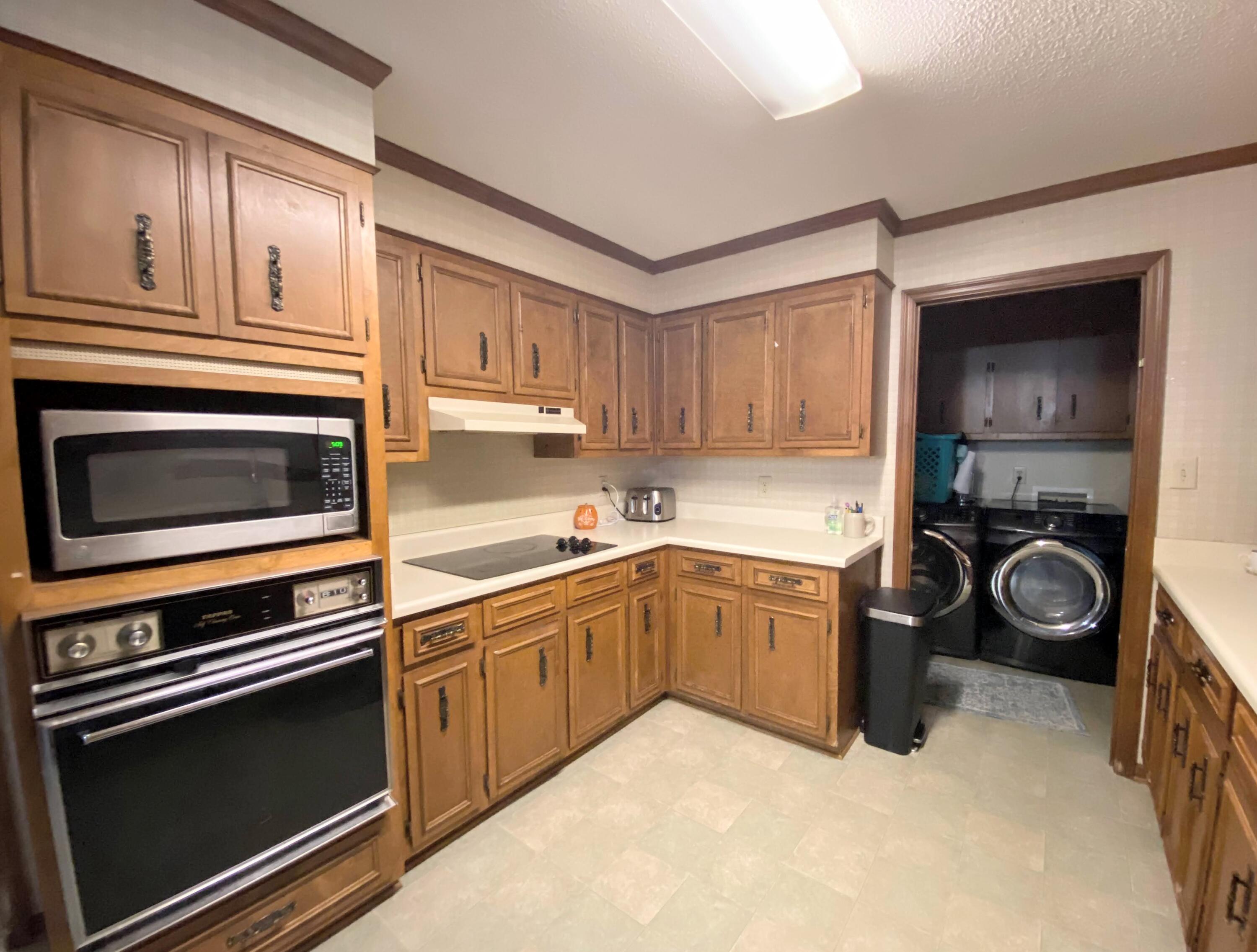 4224 SPRUCE Lane