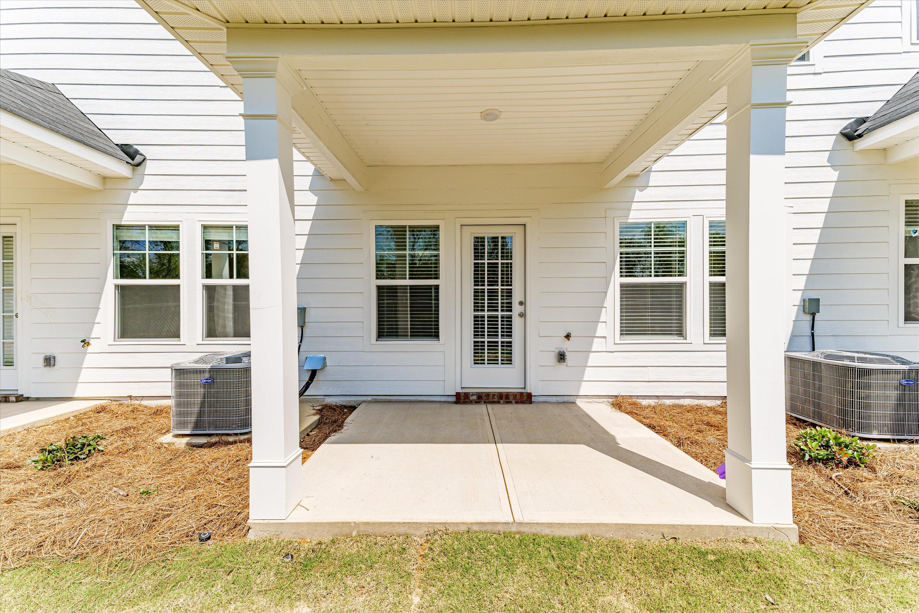 1051 LINSMORE Avenue