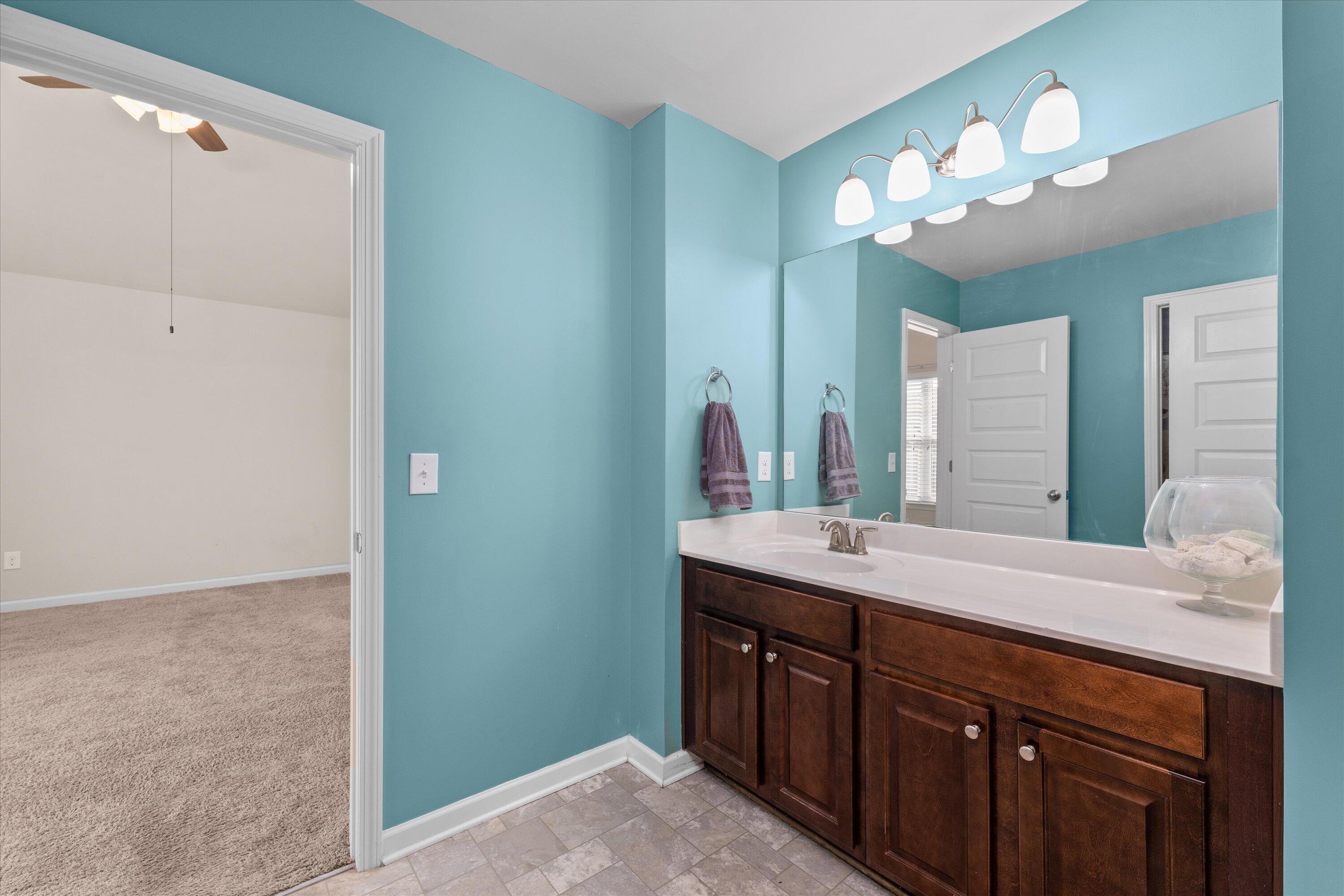 5025 VINE LANE Lane