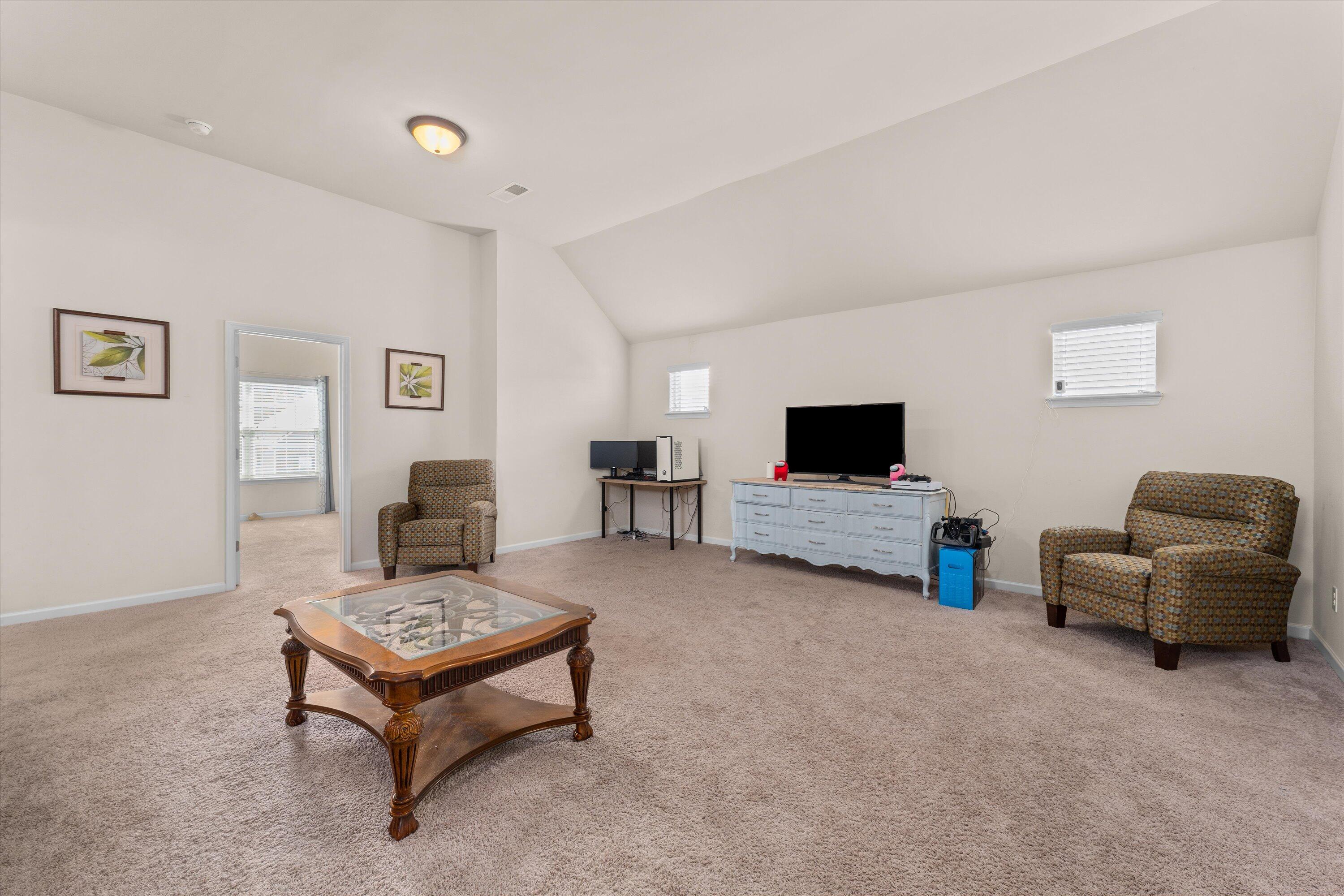 5025 VINE LANE Lane