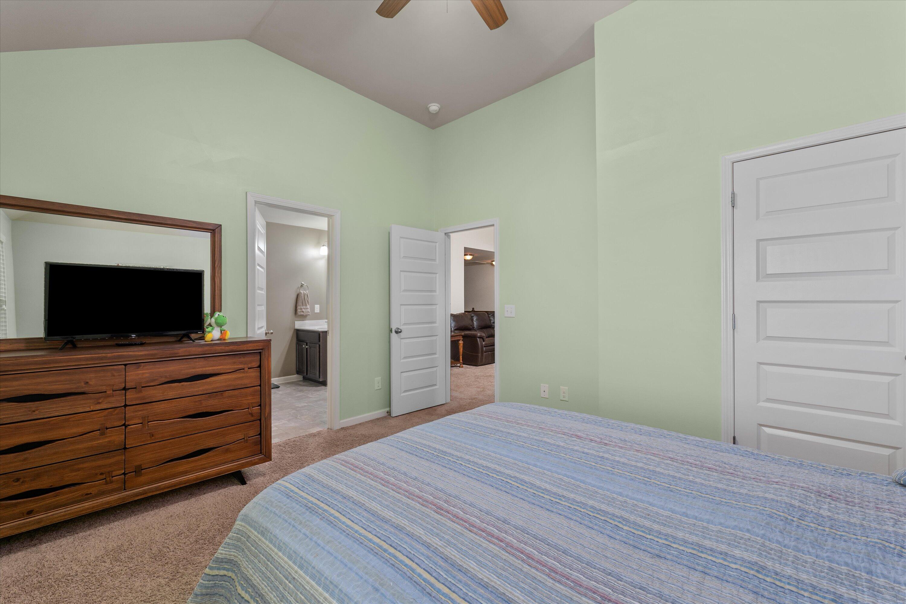 5025 VINE LANE Lane