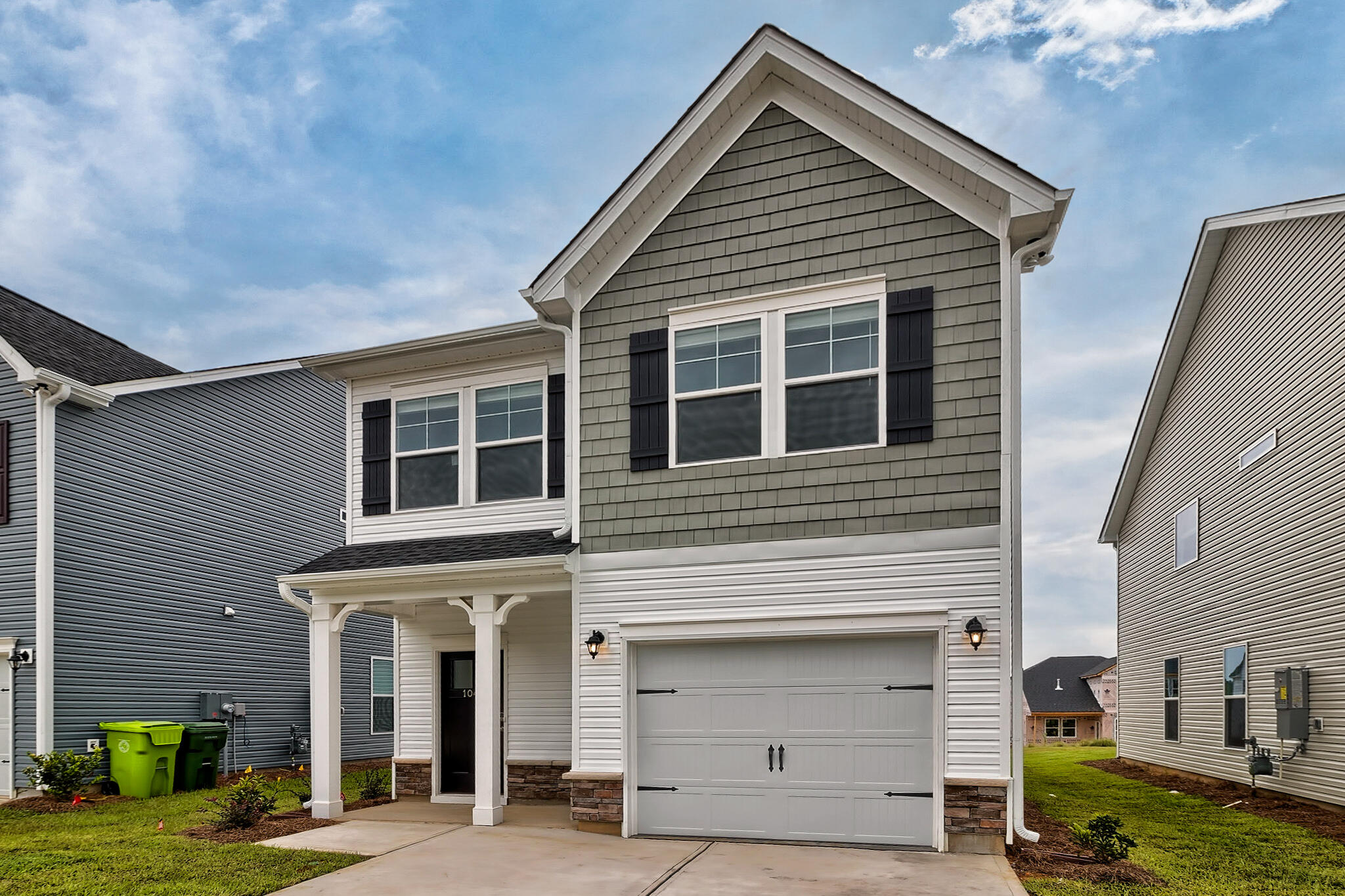 714 MANITOU Circle