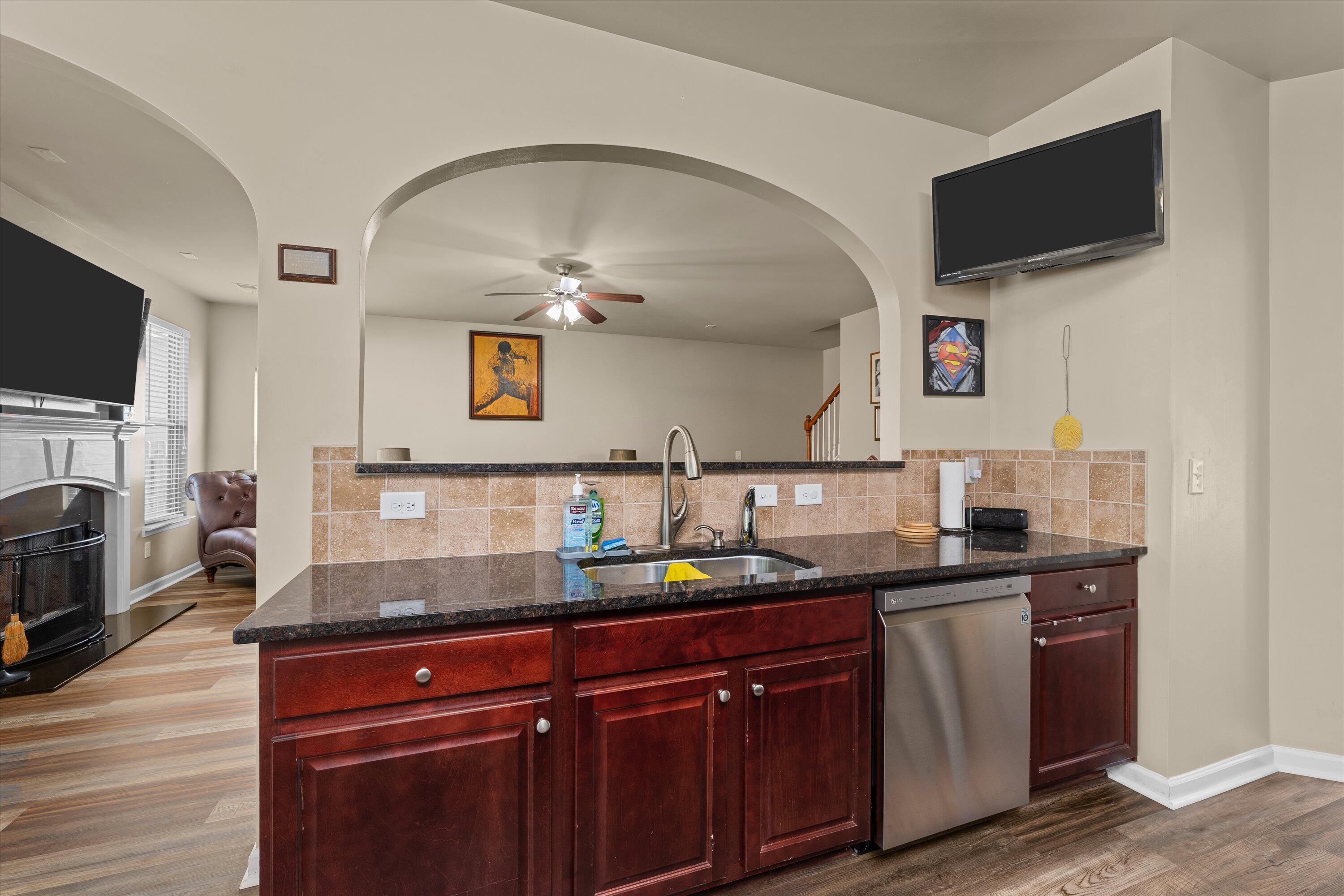 2623 LELAND DRIVE Drive