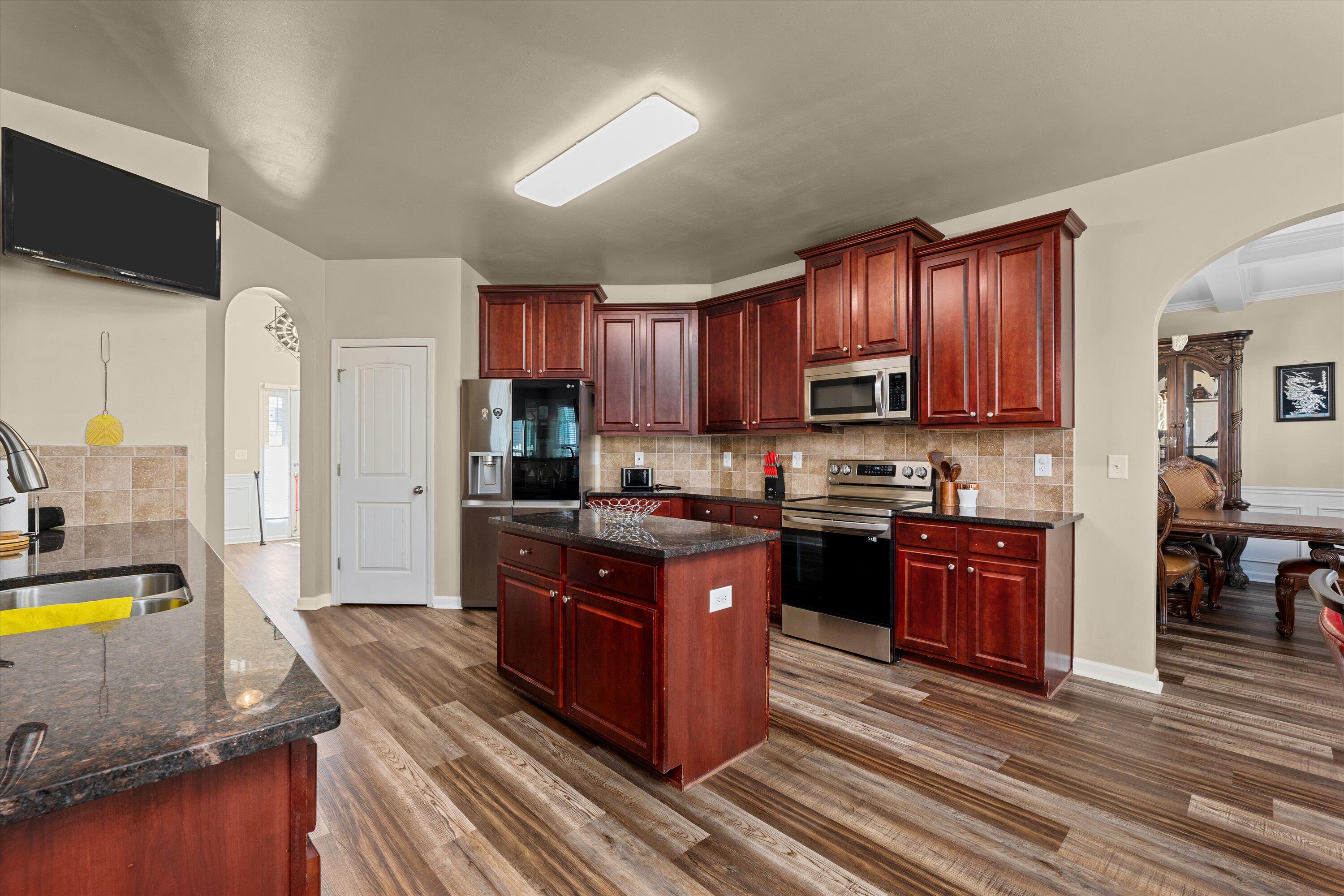 2623 LELAND DRIVE Drive