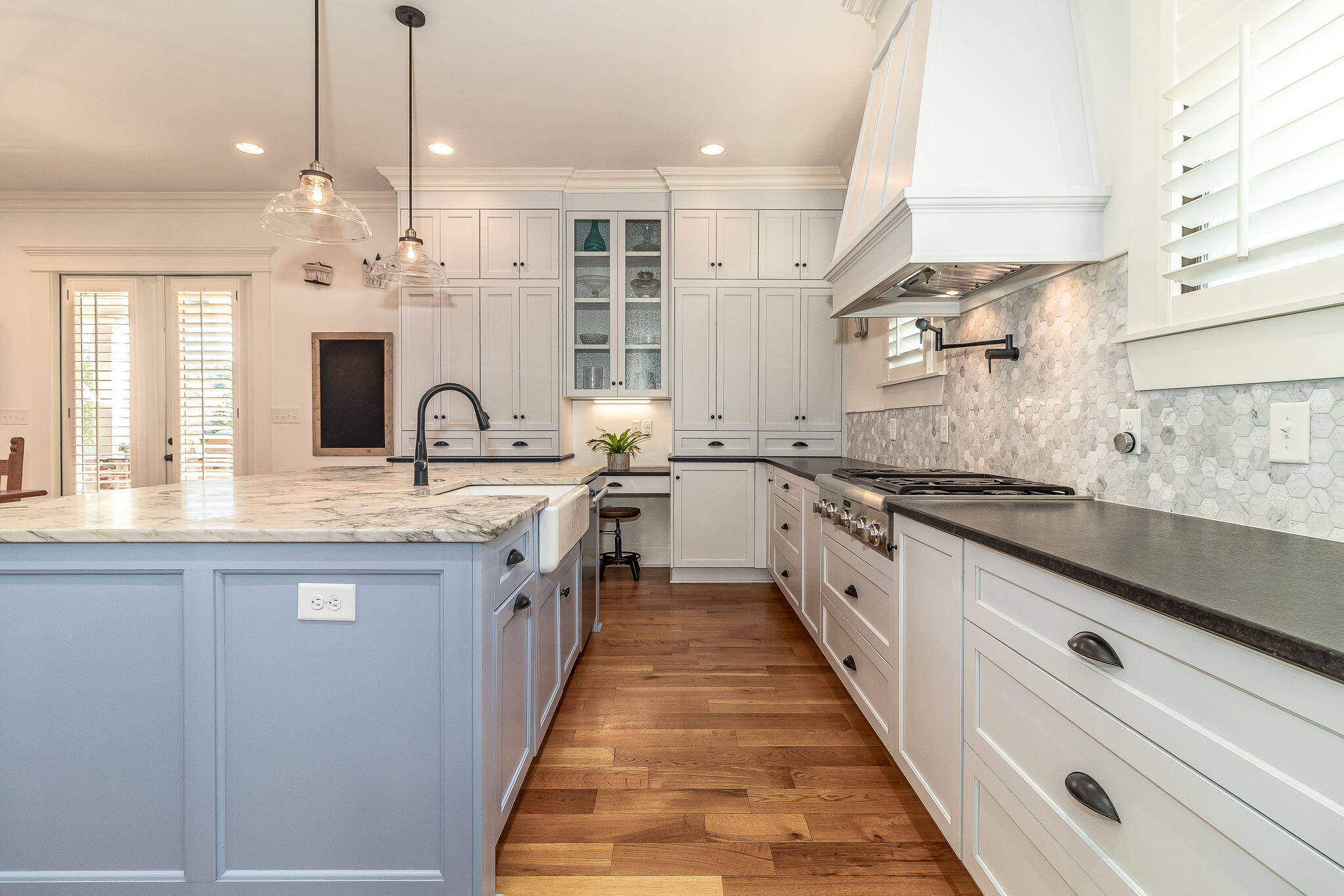 2844 TOWERING OAK Drive