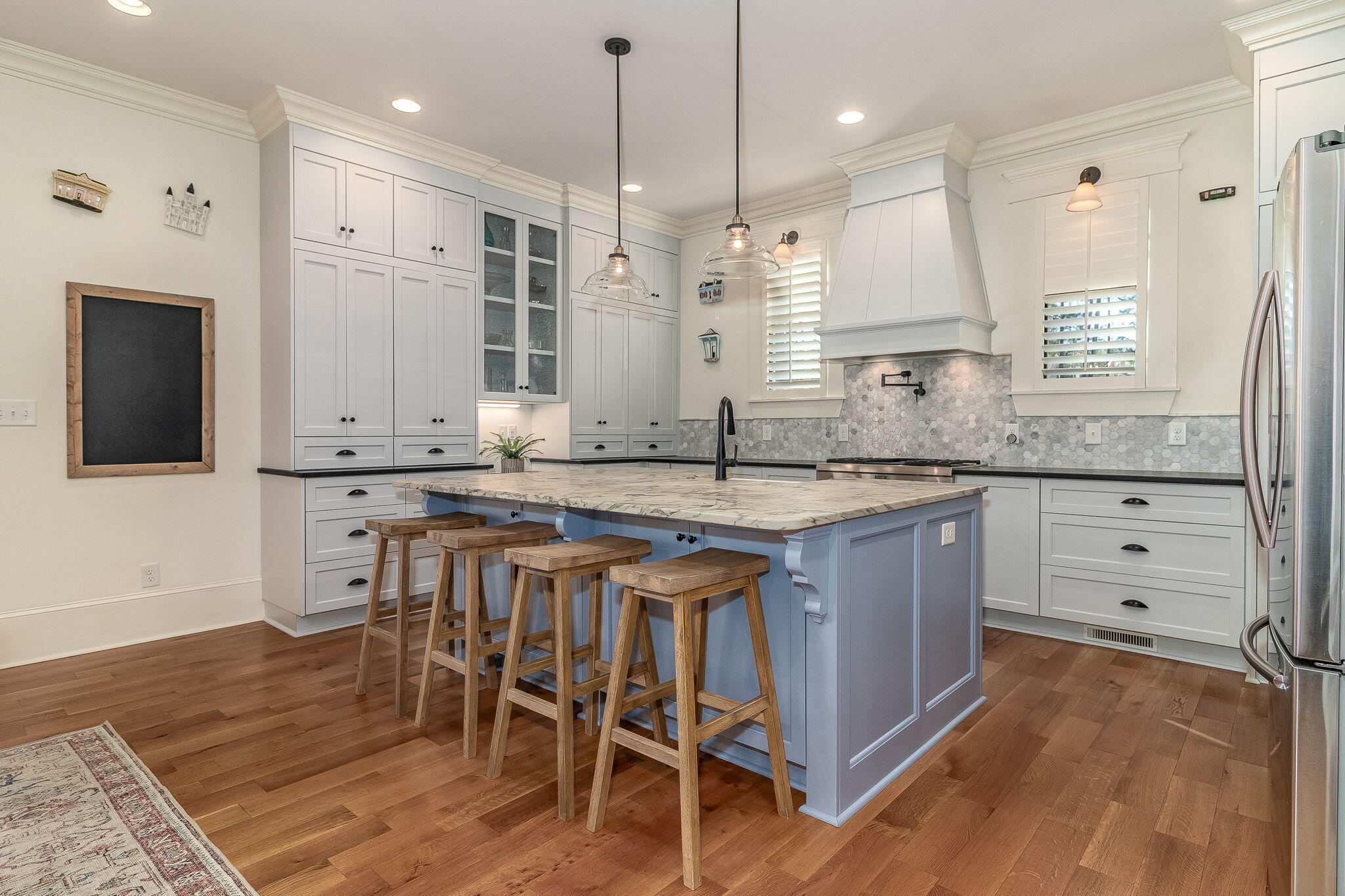 2844 TOWERING OAK Drive