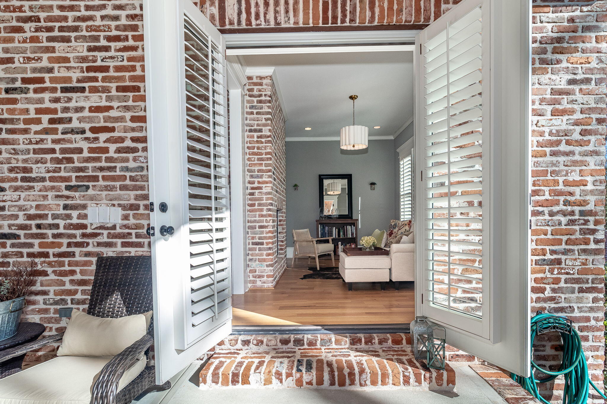 2844 TOWERING OAK Drive