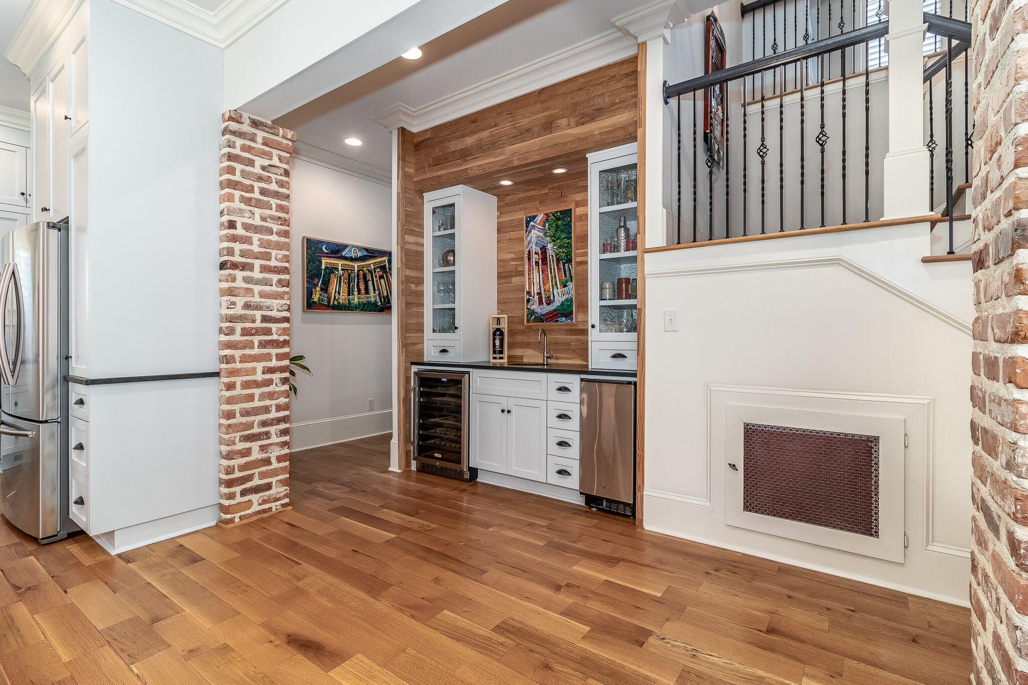 2844 TOWERING OAK Drive