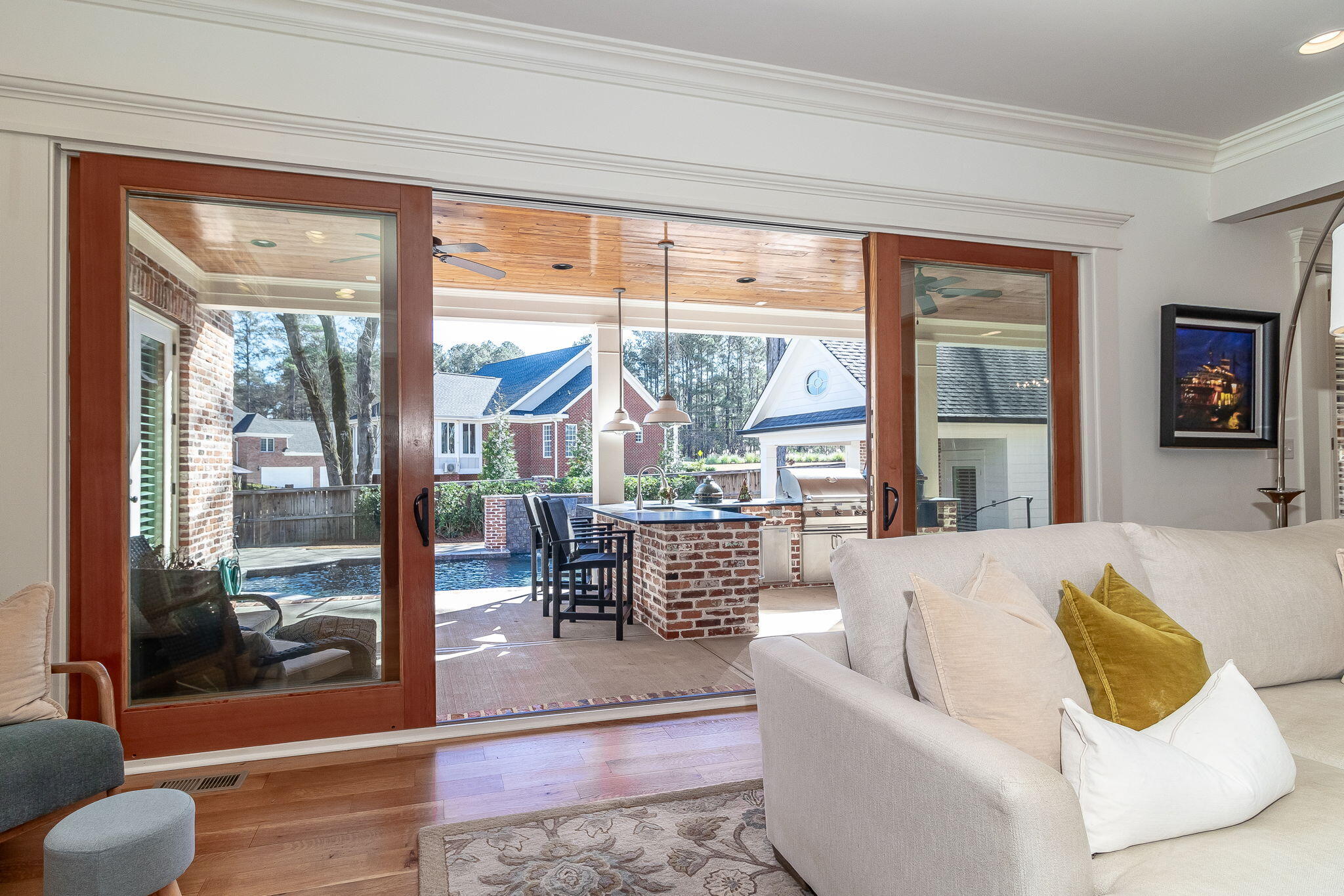 2844 TOWERING OAK Drive