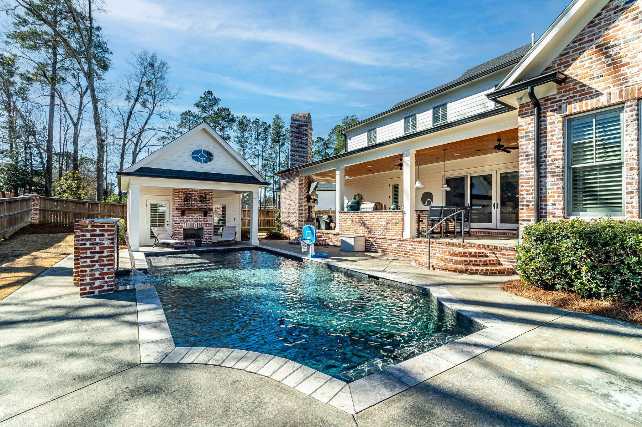 2844 TOWERING OAK Drive