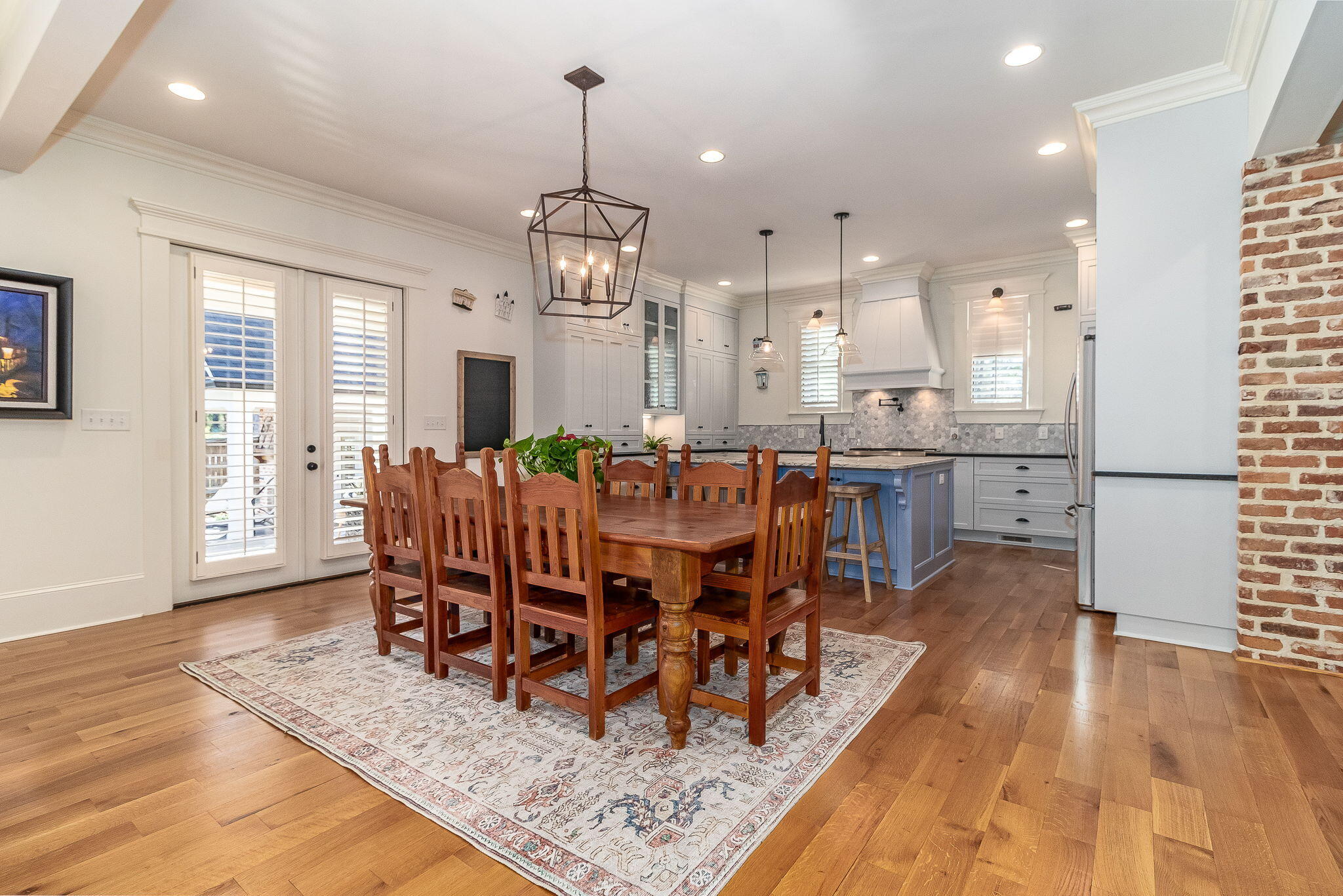 2844 TOWERING OAK Drive