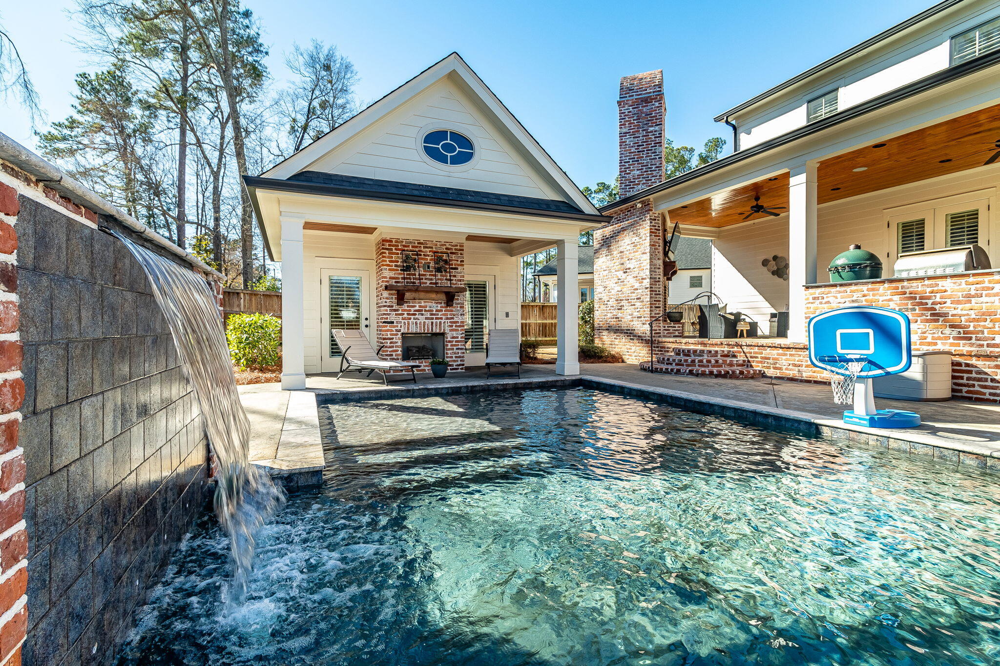 2844 TOWERING OAK Drive