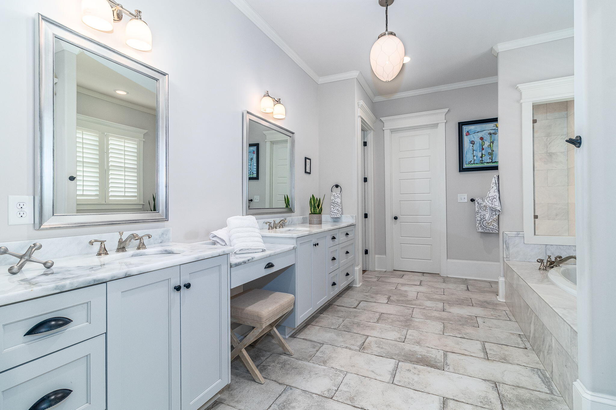 2844 TOWERING OAK Drive