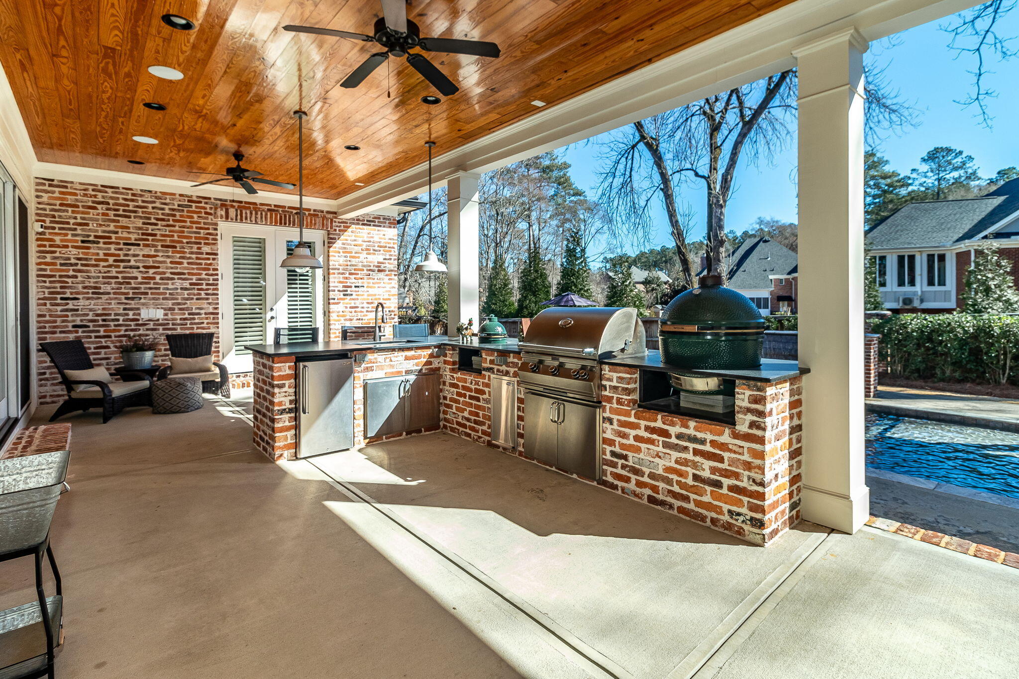 2844 TOWERING OAK Drive