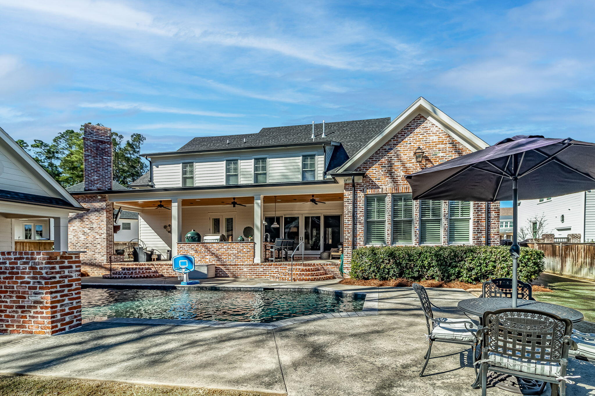 2844 TOWERING OAK Drive