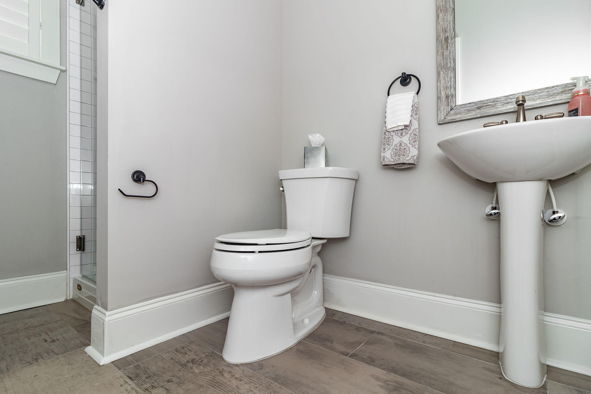 2844 TOWERING OAK Drive