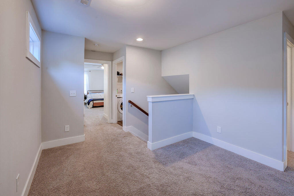 1423 FELDSPAR Court