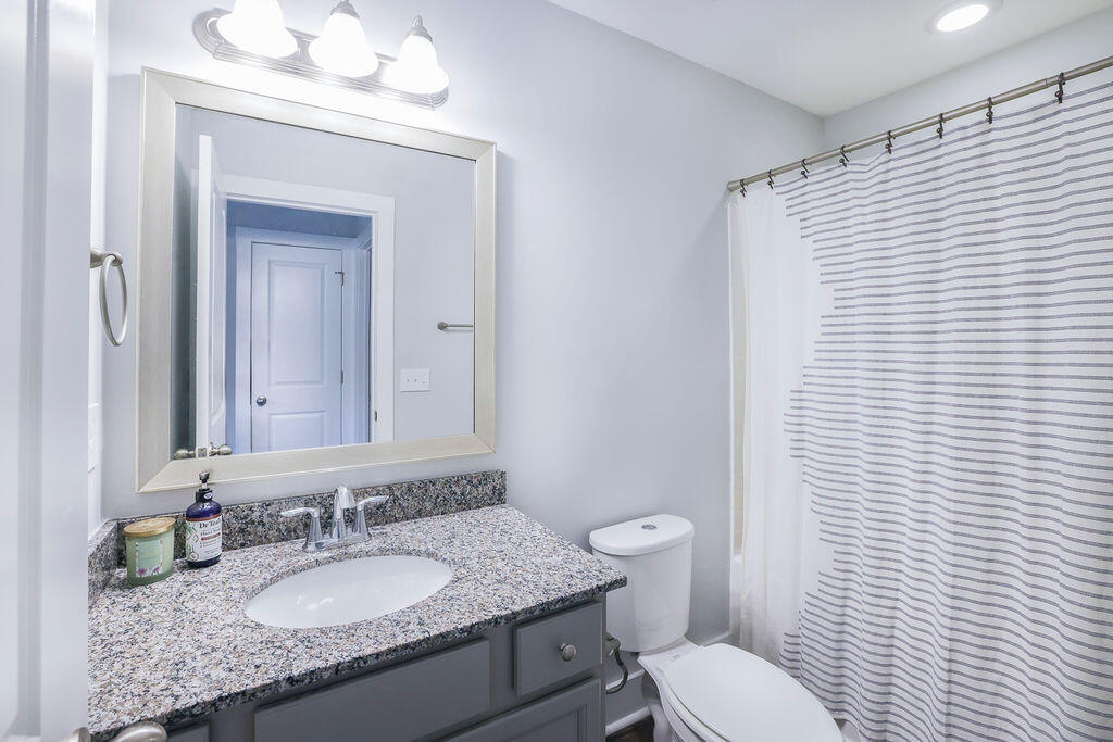 1423 FELDSPAR Court