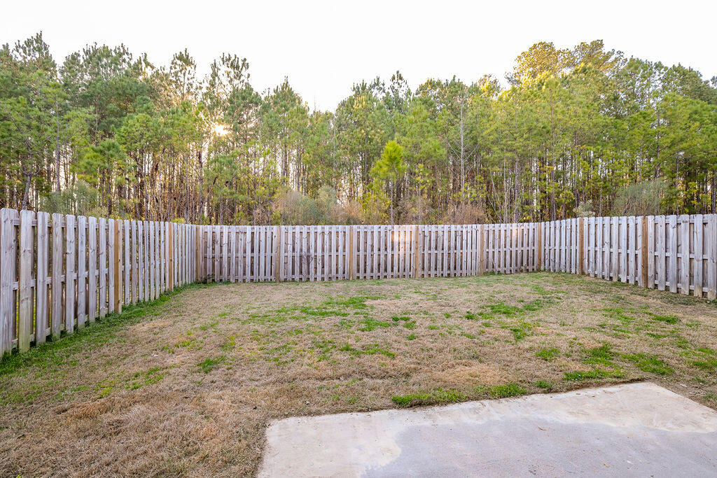 1423 FELDSPAR Court