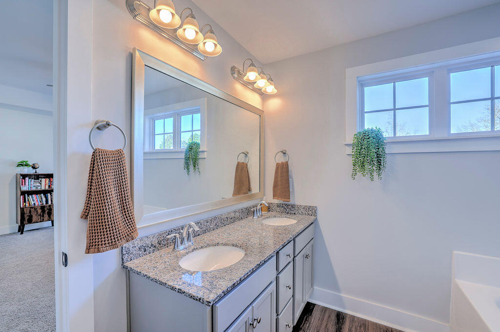 1423 FELDSPAR Court