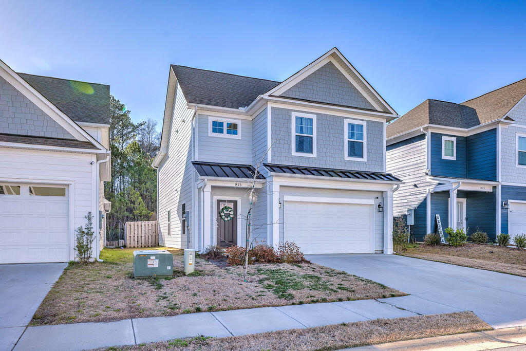 1423 FELDSPAR Court