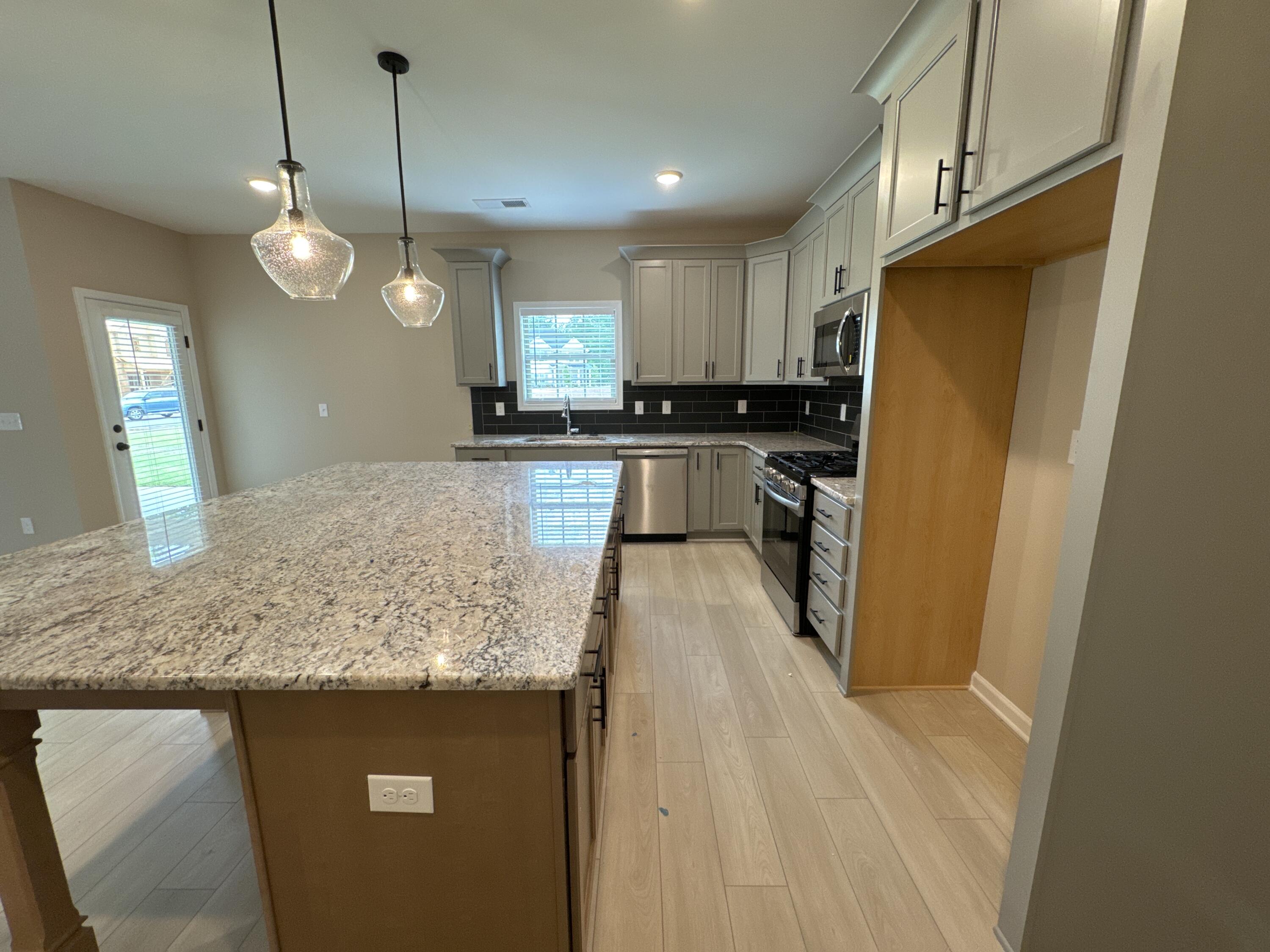 1127 SOUTHALL Lane