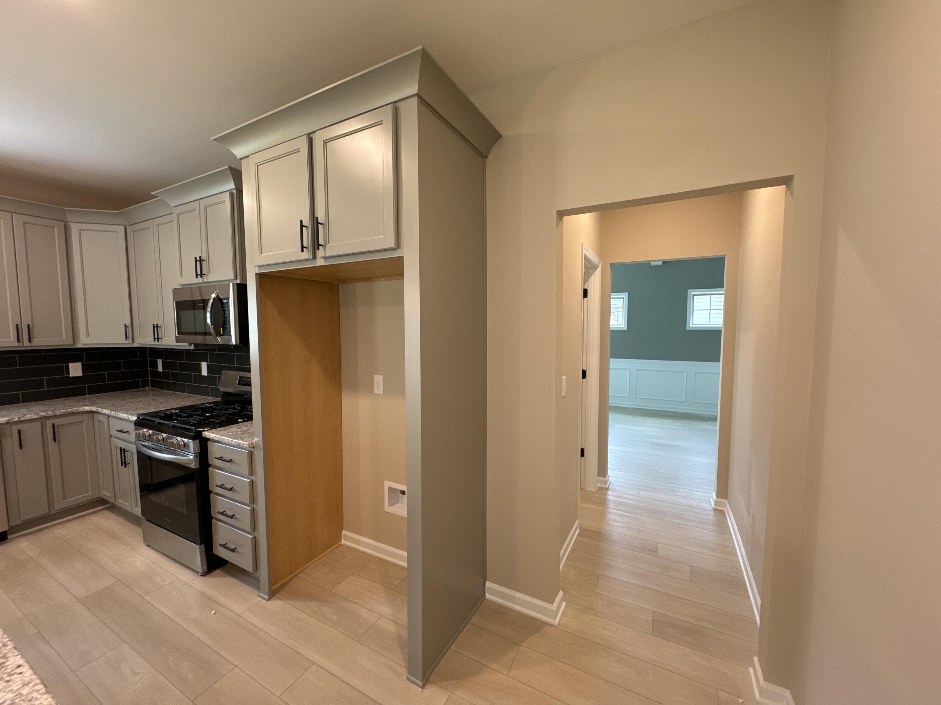 1127 SOUTHALL Lane