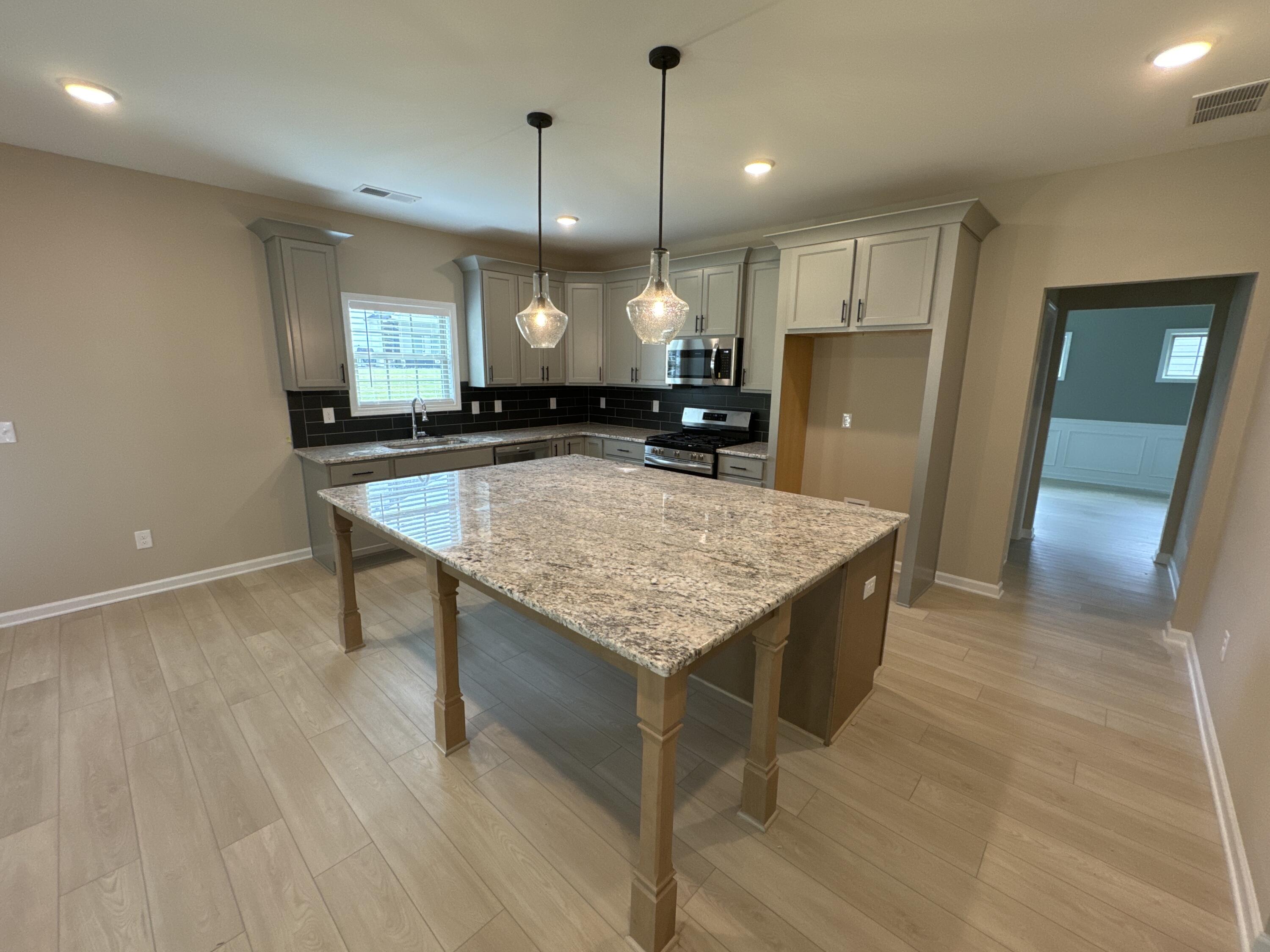 1127 SOUTHALL Lane