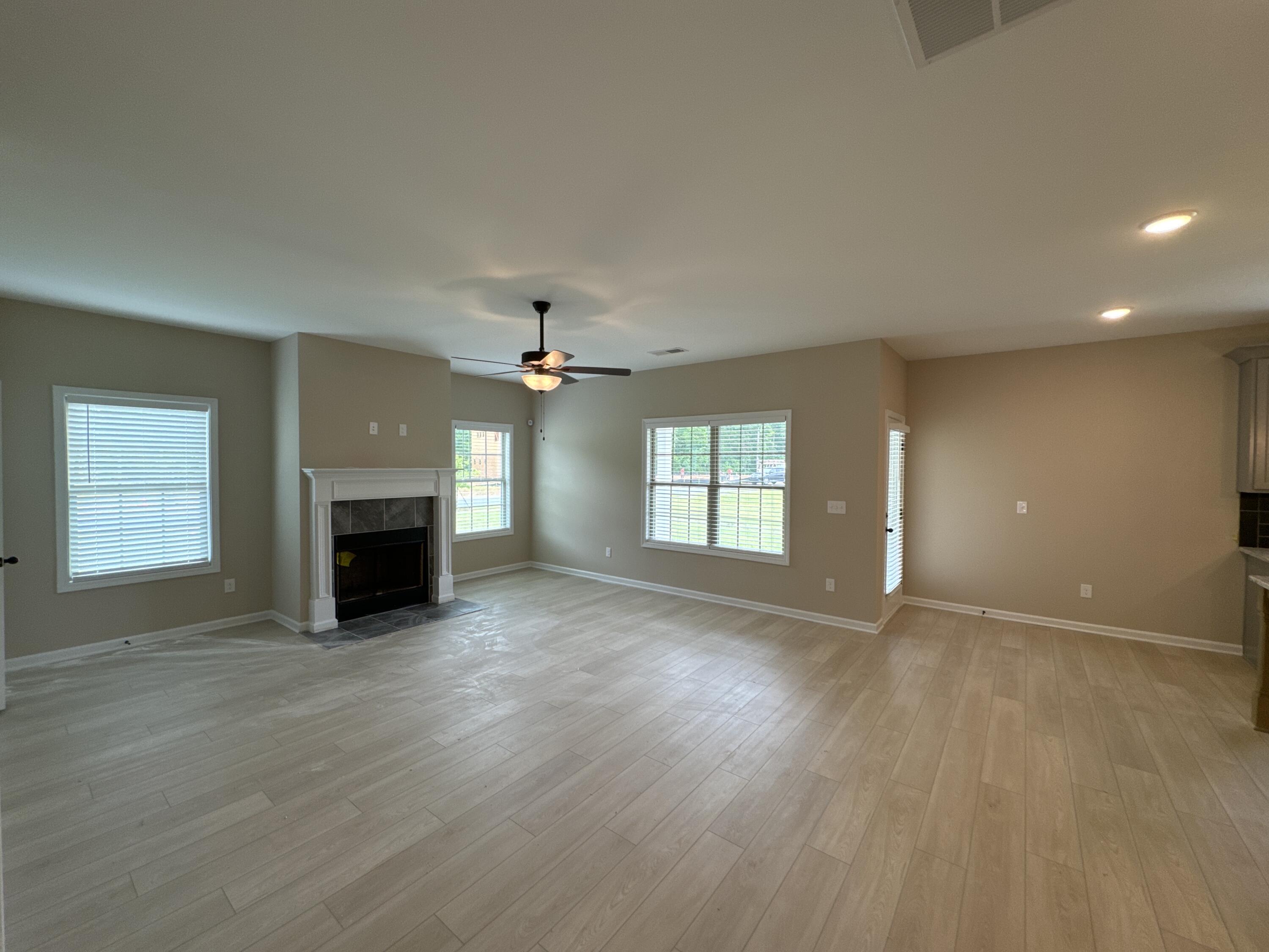 1127 SOUTHALL Lane