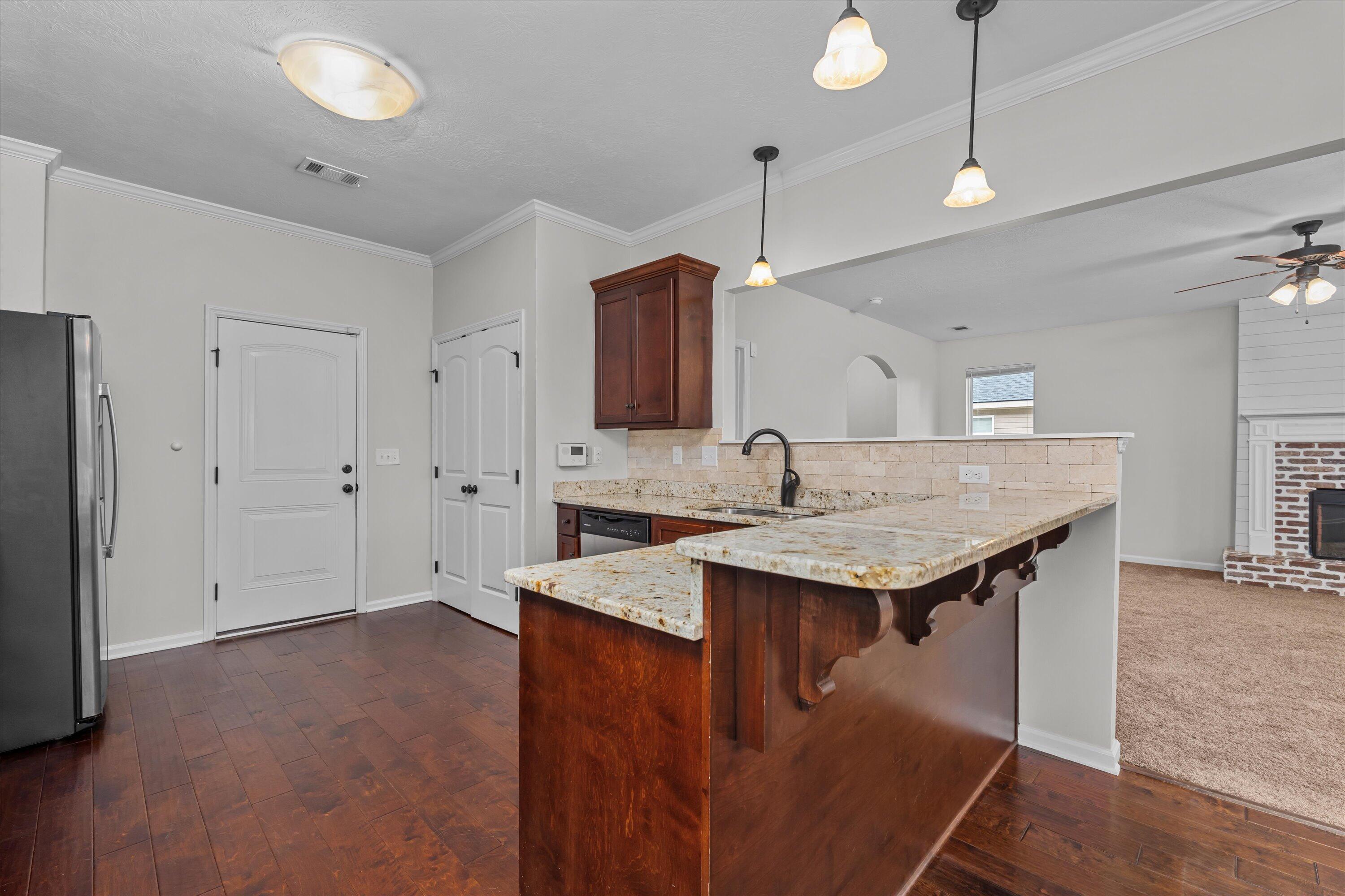 3142 ALEXANDRIA Drive